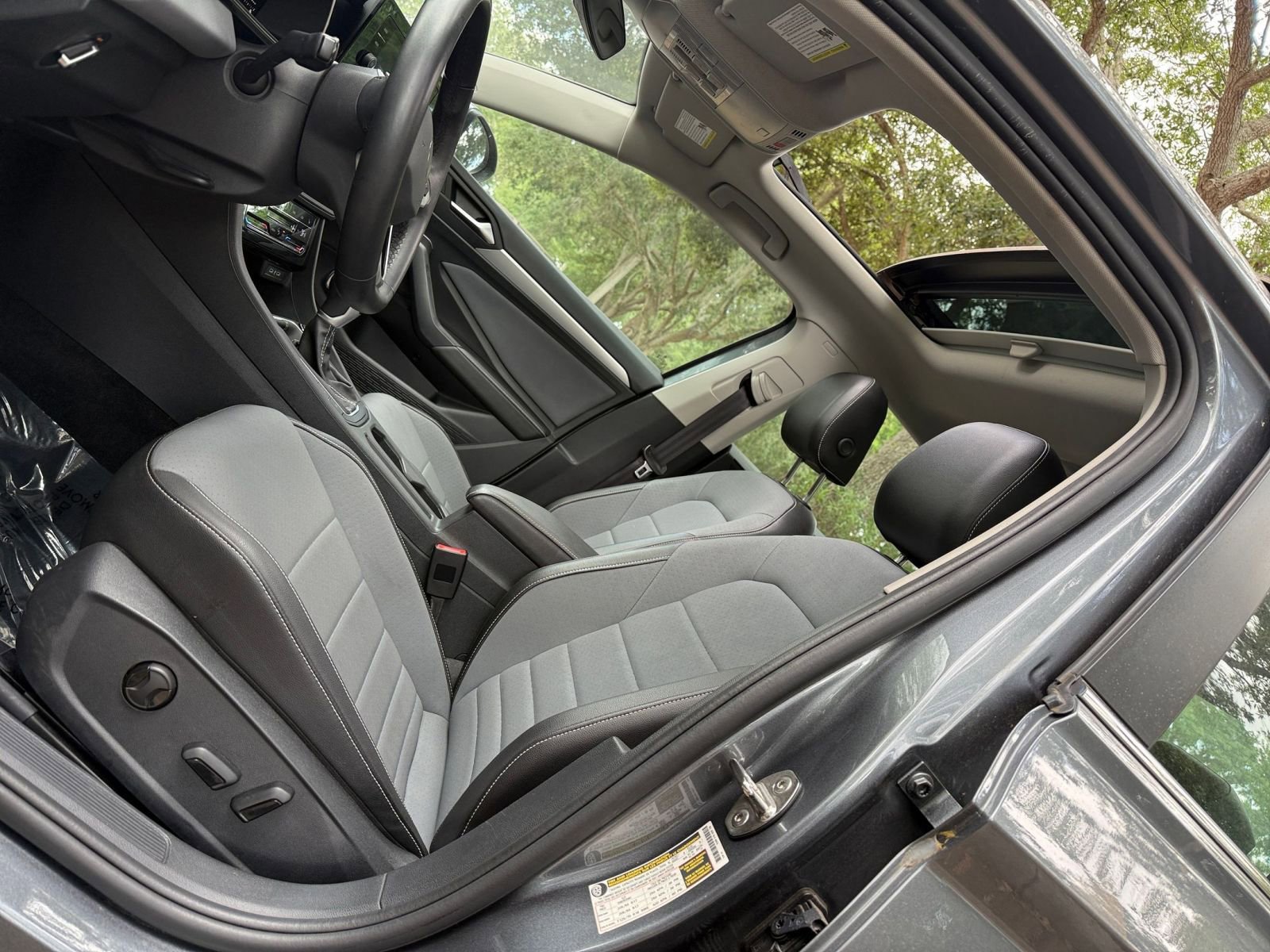 Thumbnail: 2025 Volkswagen Jetta - 23