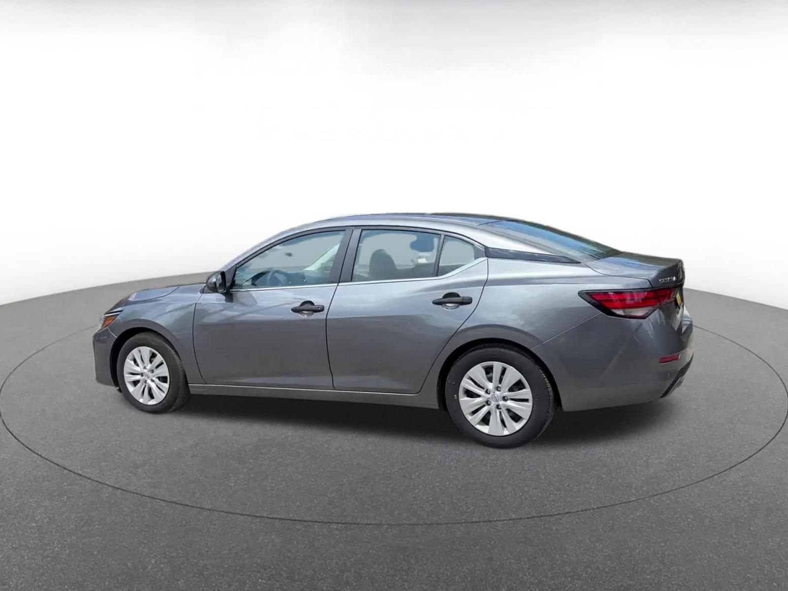 Thumbnail: 2025 Nissan Sentra - 10