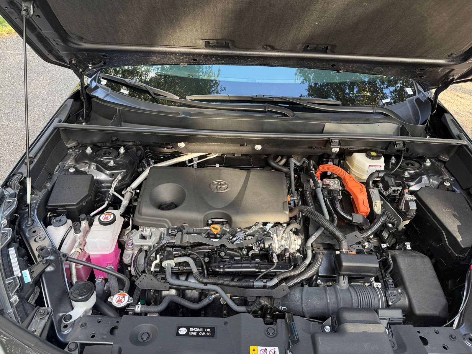 Thumbnail: 2025 Toyota RAV4 - 25