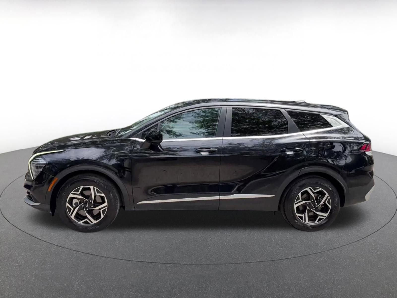 Thumbnail: 2025 Kia Sportage - 9