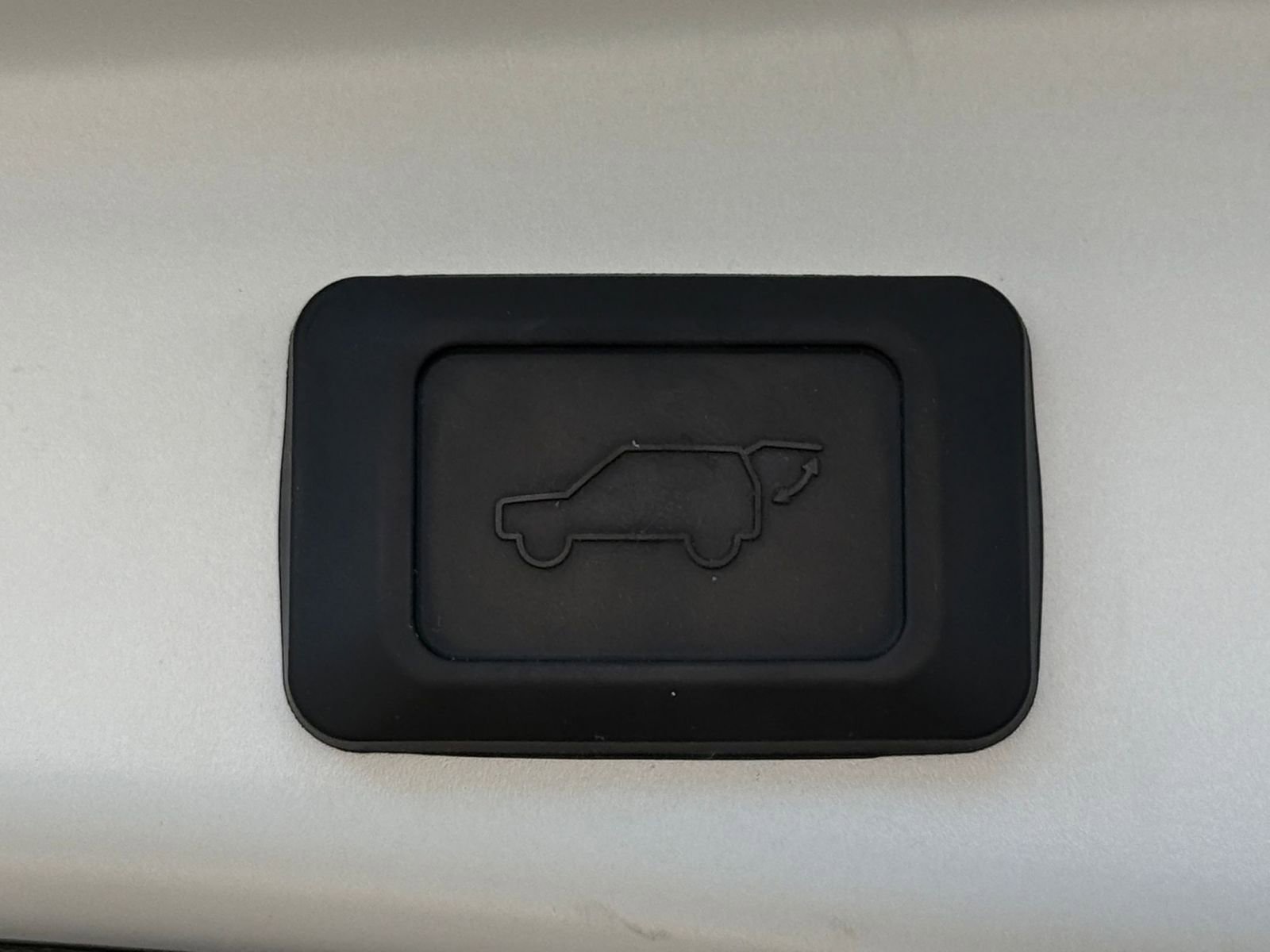 Thumbnail: 2025 Toyota RAV4 - 20