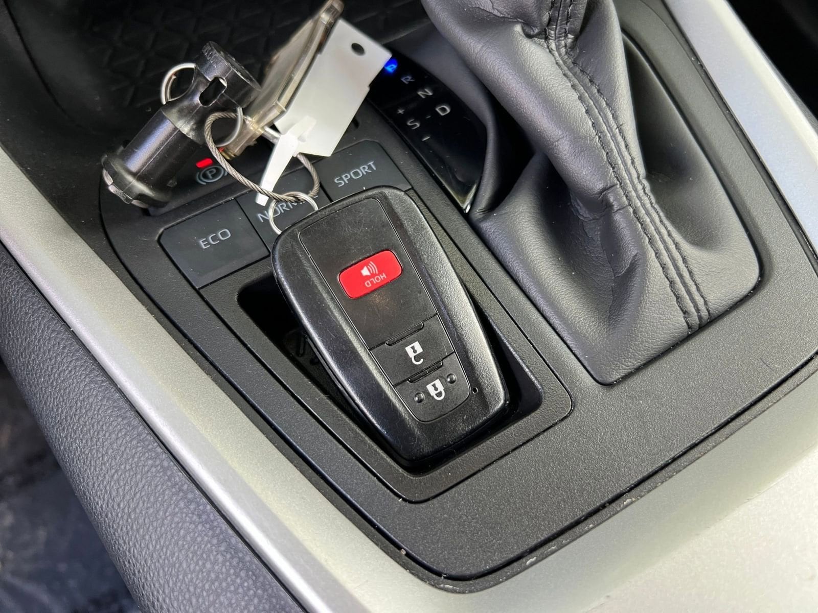 Thumbnail: 2025 Toyota RAV4 - 18