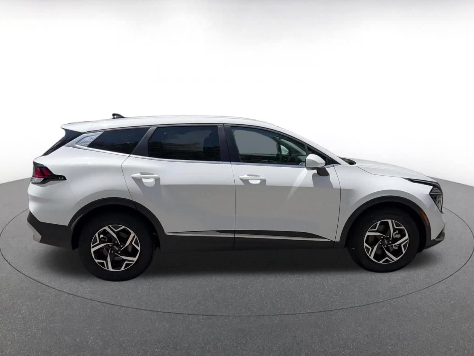 Thumbnail: 2025 Kia Sportage - 13