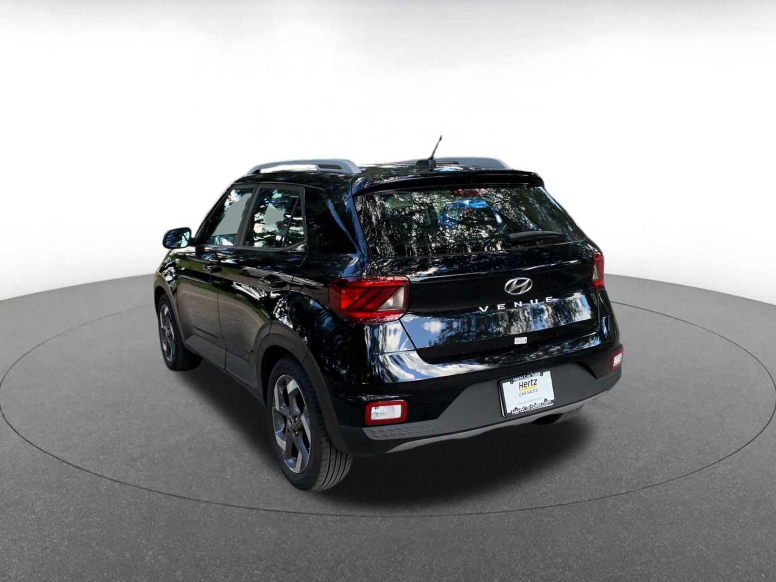 Thumbnail: 2025 Hyundai Venue - 5