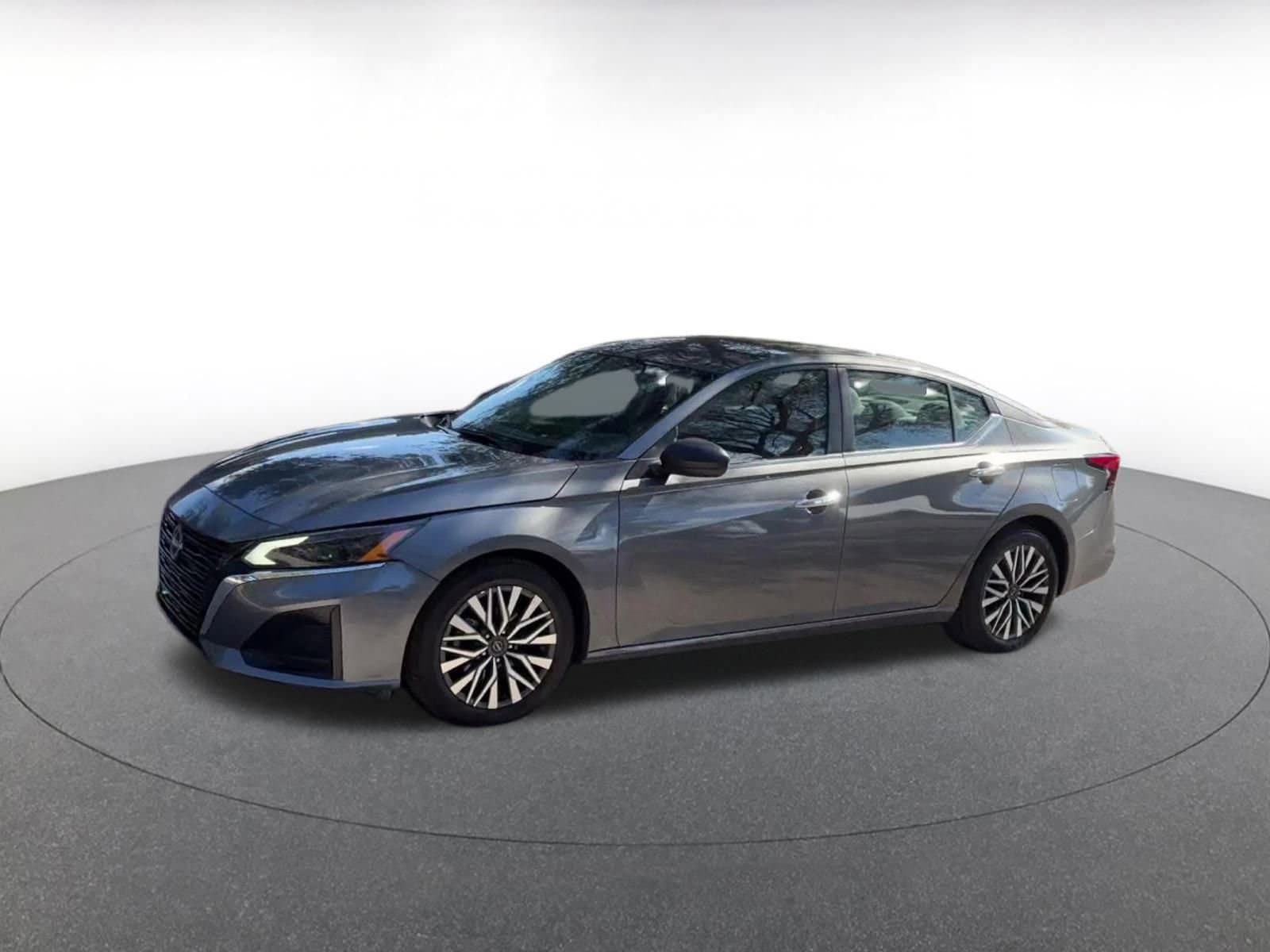 Thumbnail: 2025 Nissan Altima - 8