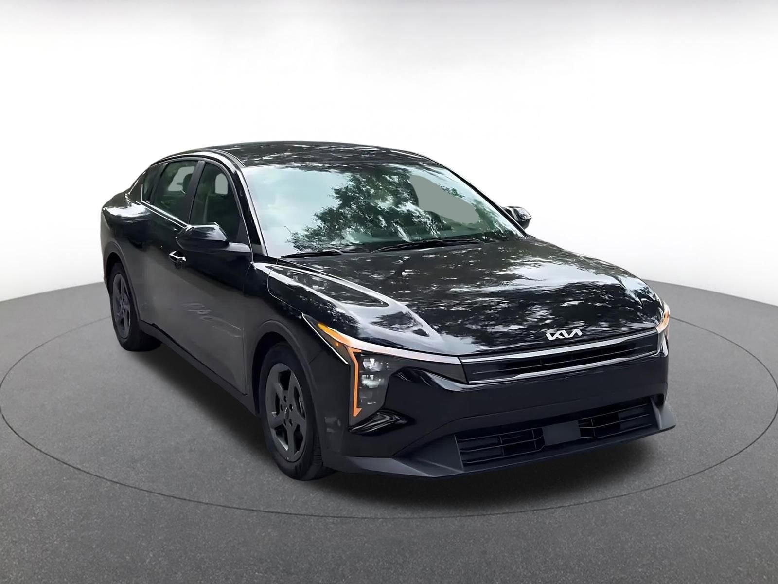 Thumbnail: 2025 Kia K4 - 3