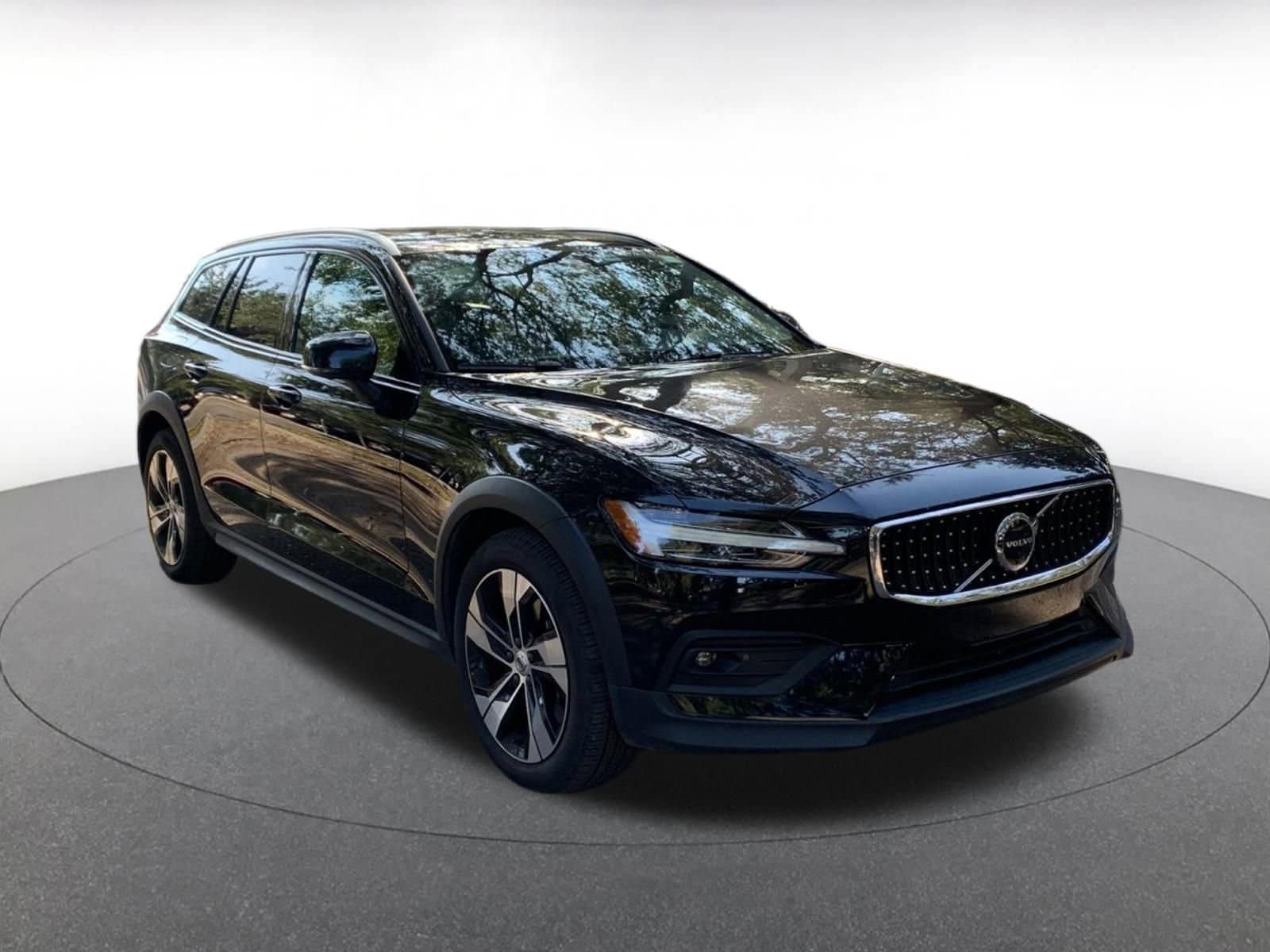 2025 Volvo V60 Cross Country