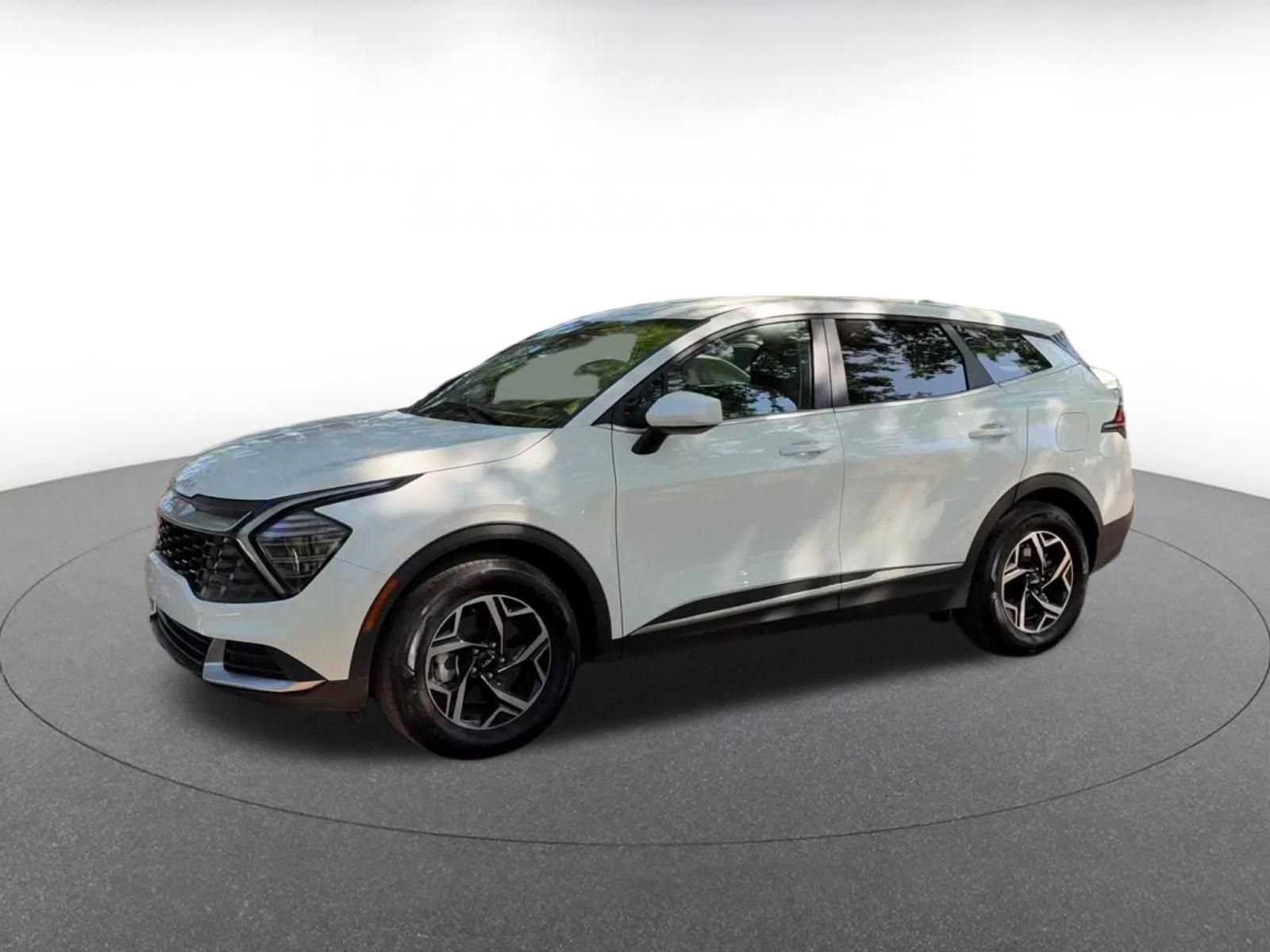 Thumbnail: 2025 Kia Sportage - 8