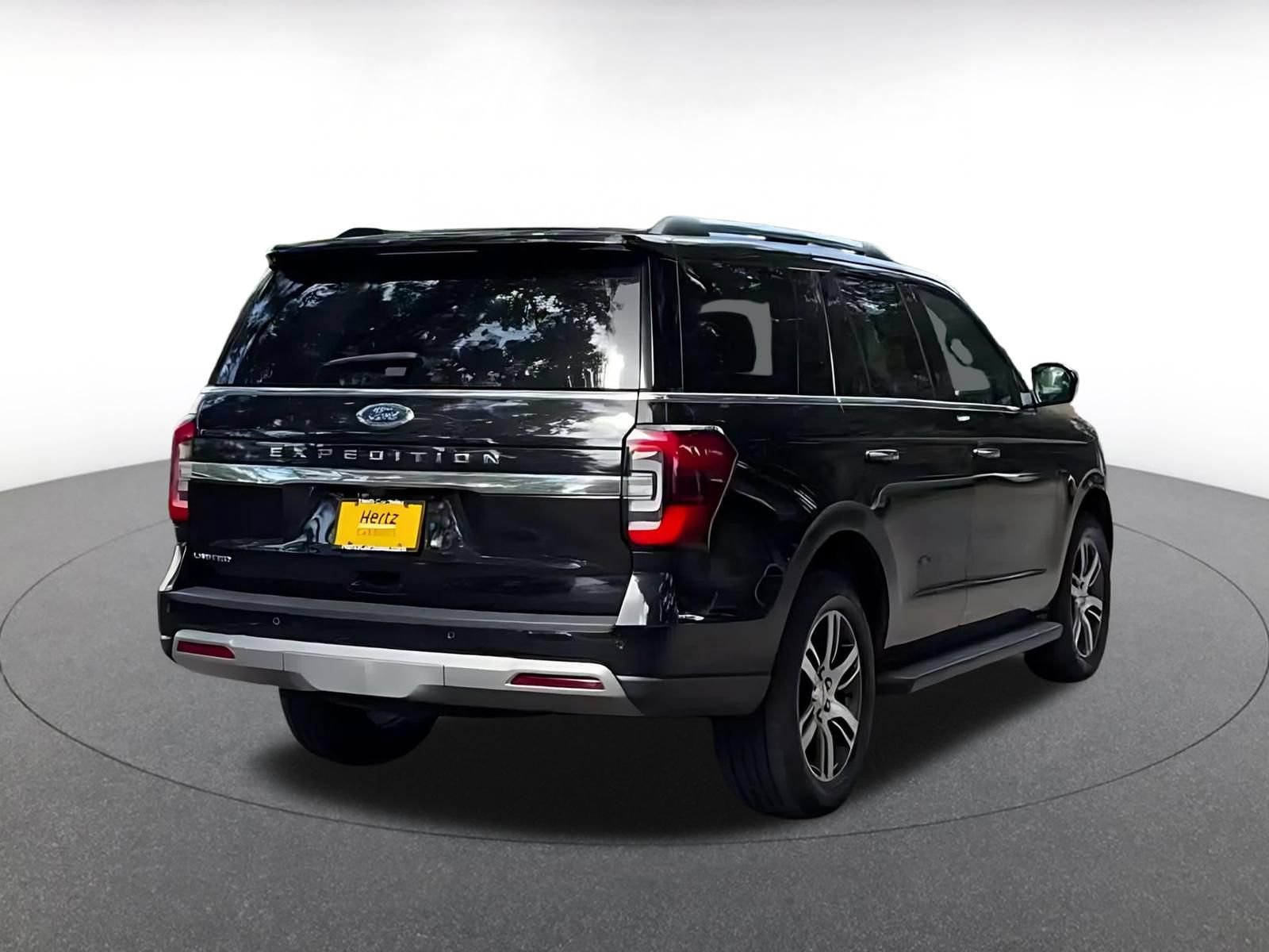 Thumbnail: 2024 Ford Expedition - 15