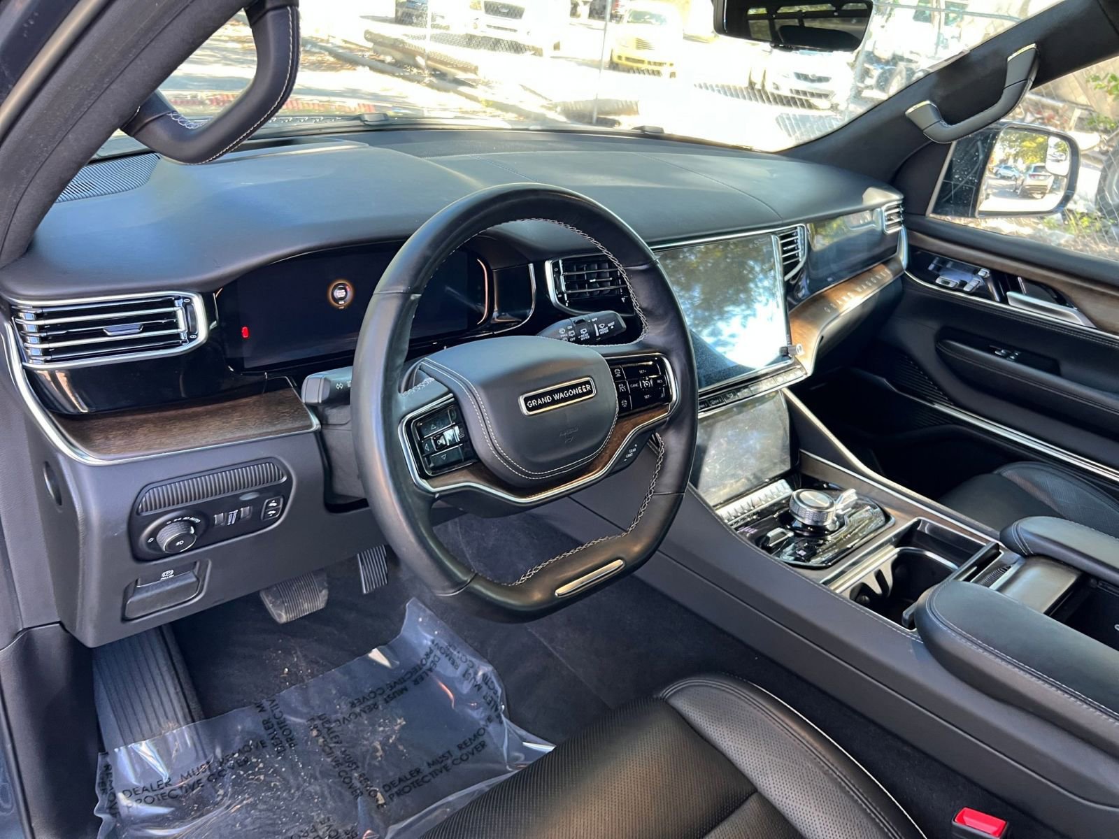 Thumbnail: 2023 Jeep Grand Wagoneer - 28