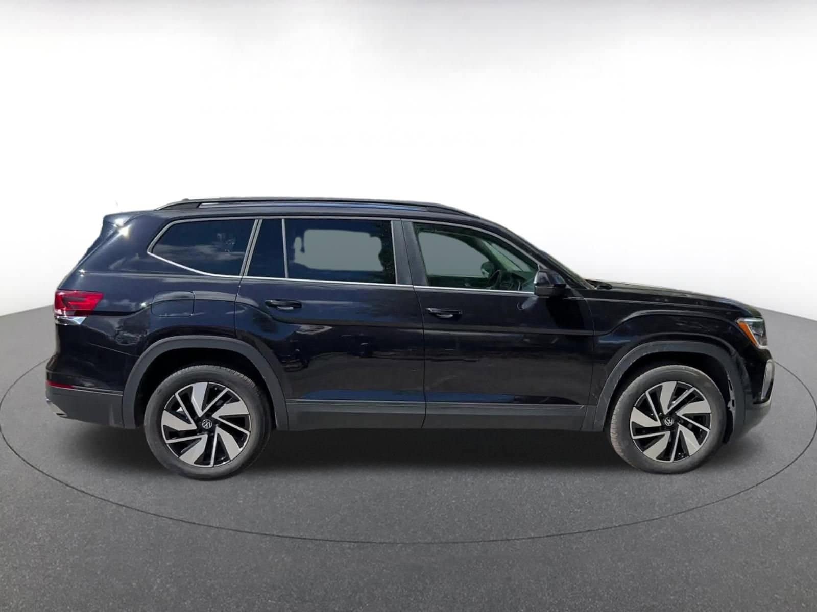 Thumbnail: 2025 Volkswagen Atlas - 16