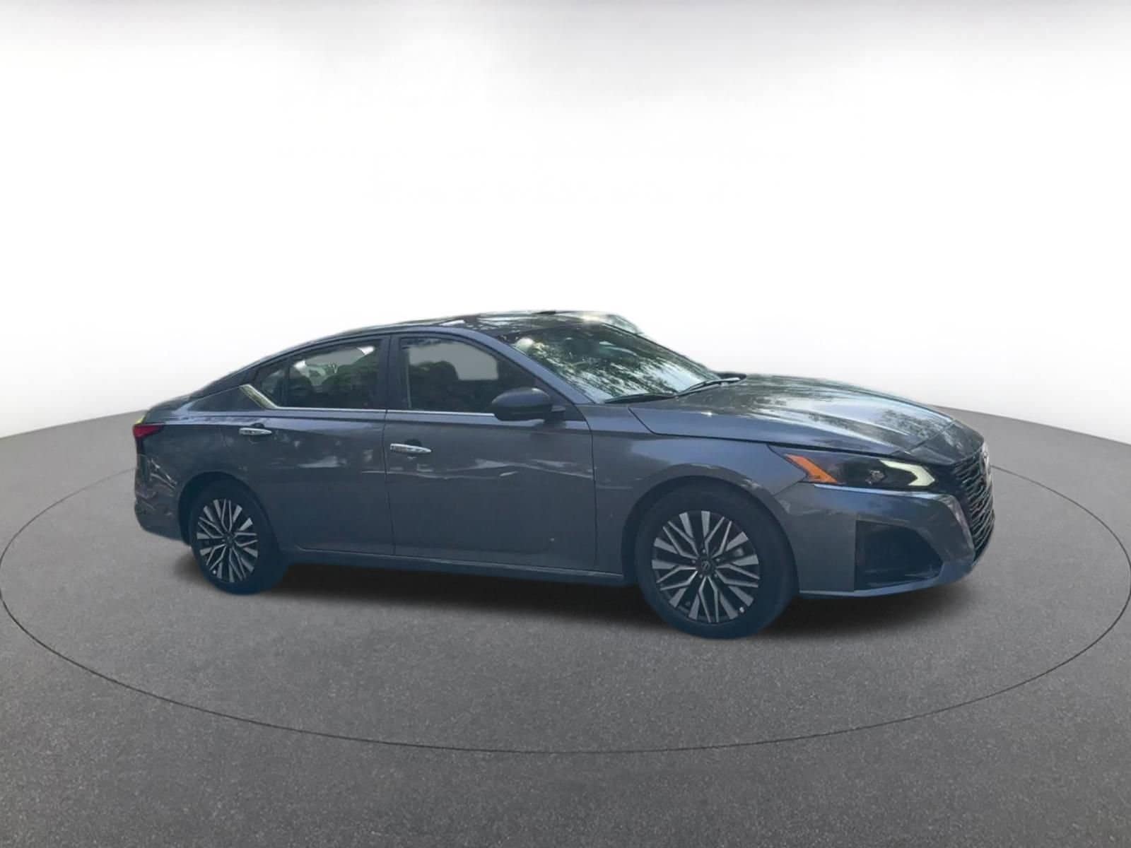 Thumbnail: 2025 Nissan Altima - 2