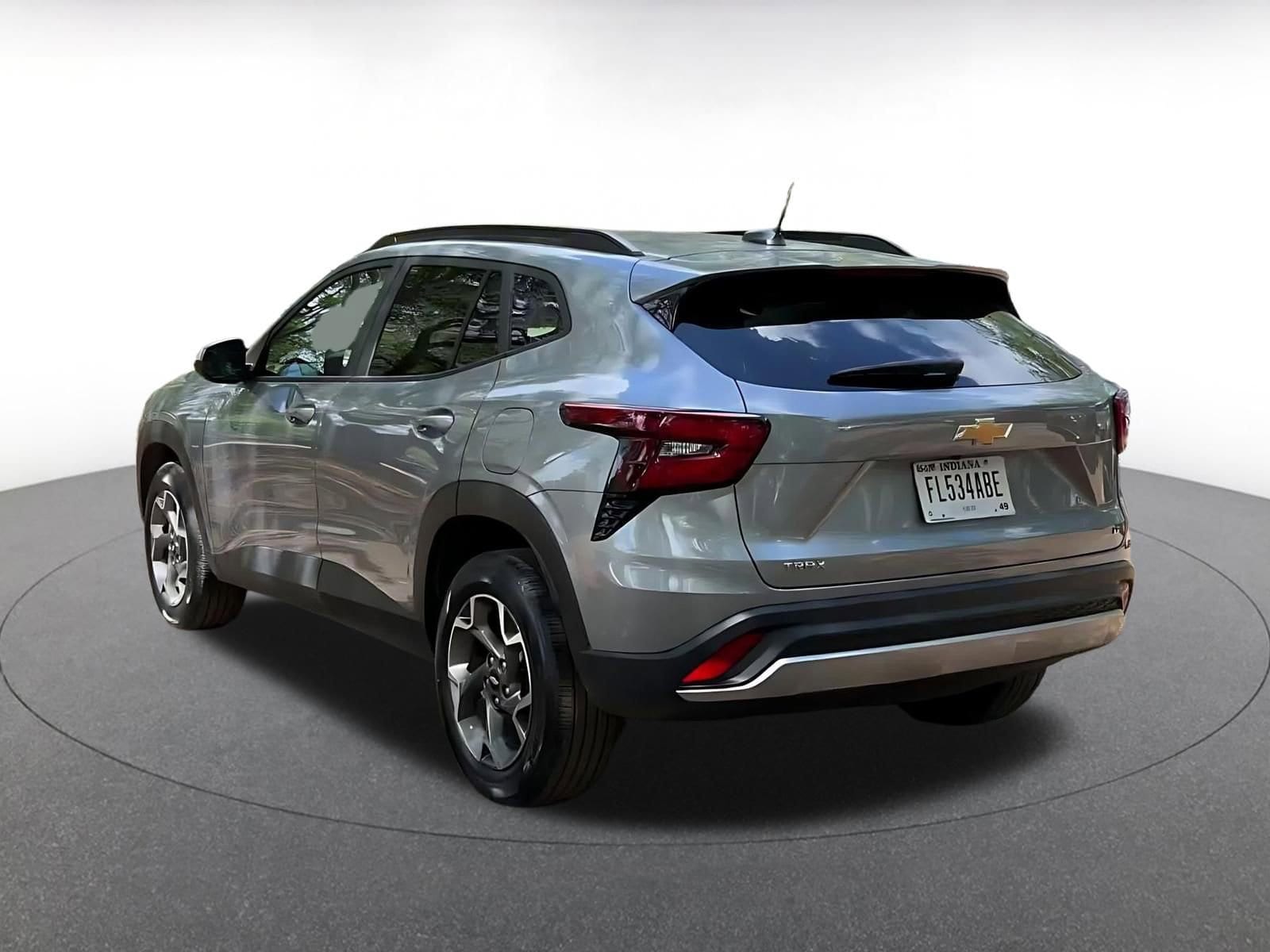 Thumbnail: 2025 Chevrolet Trax - 11