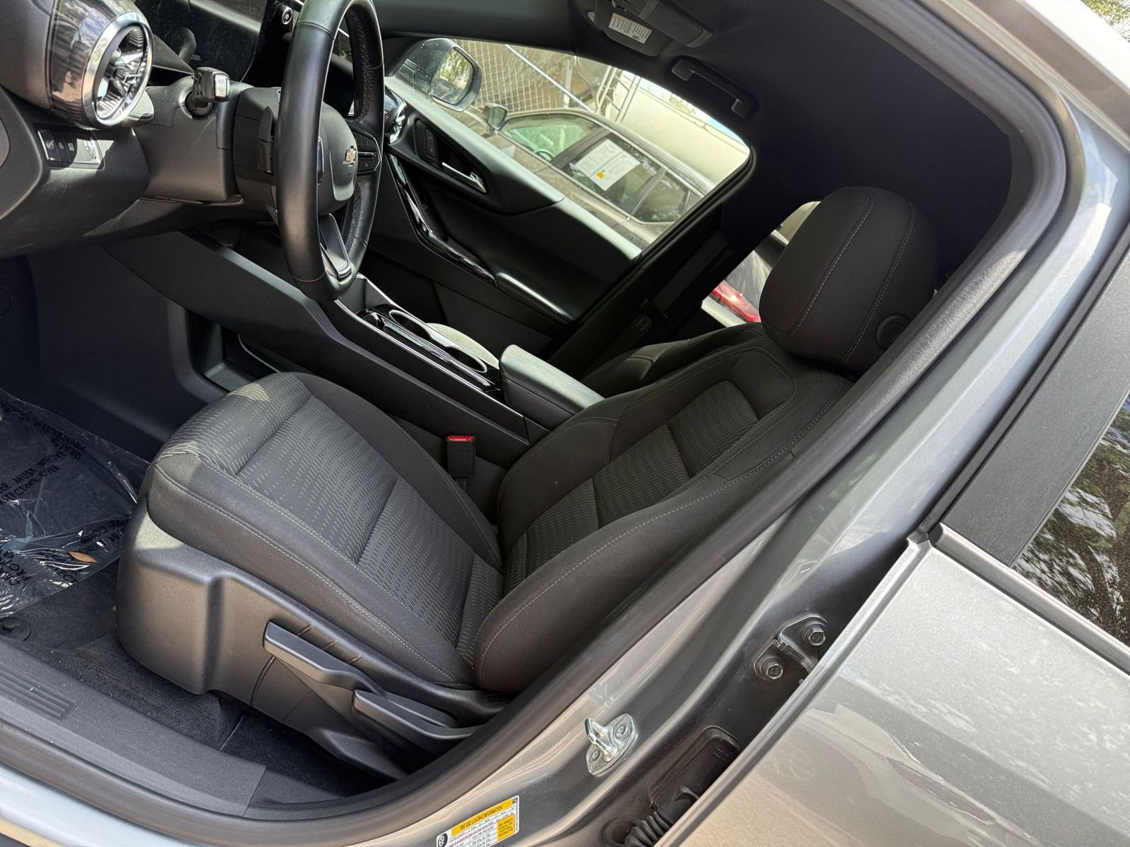 Thumbnail: 2025 Chevrolet Equinox - 24