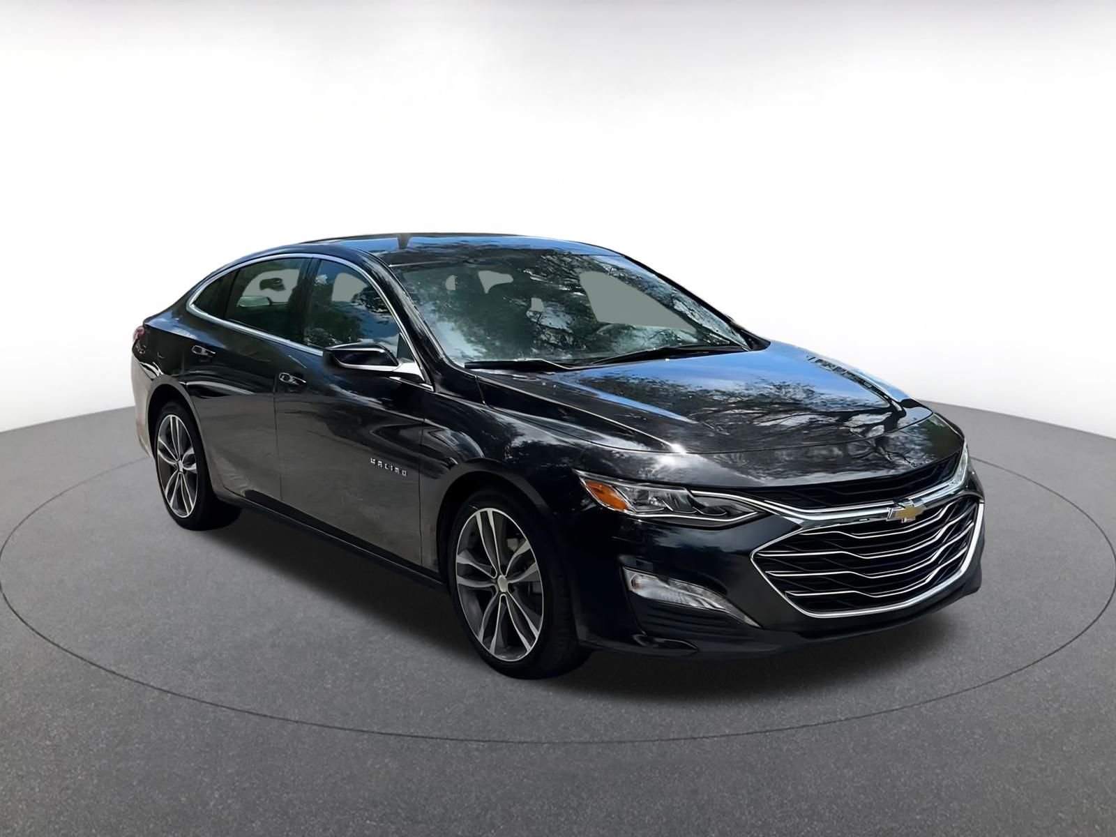 Thumbnail: 2024 Chevrolet Malibu - 3