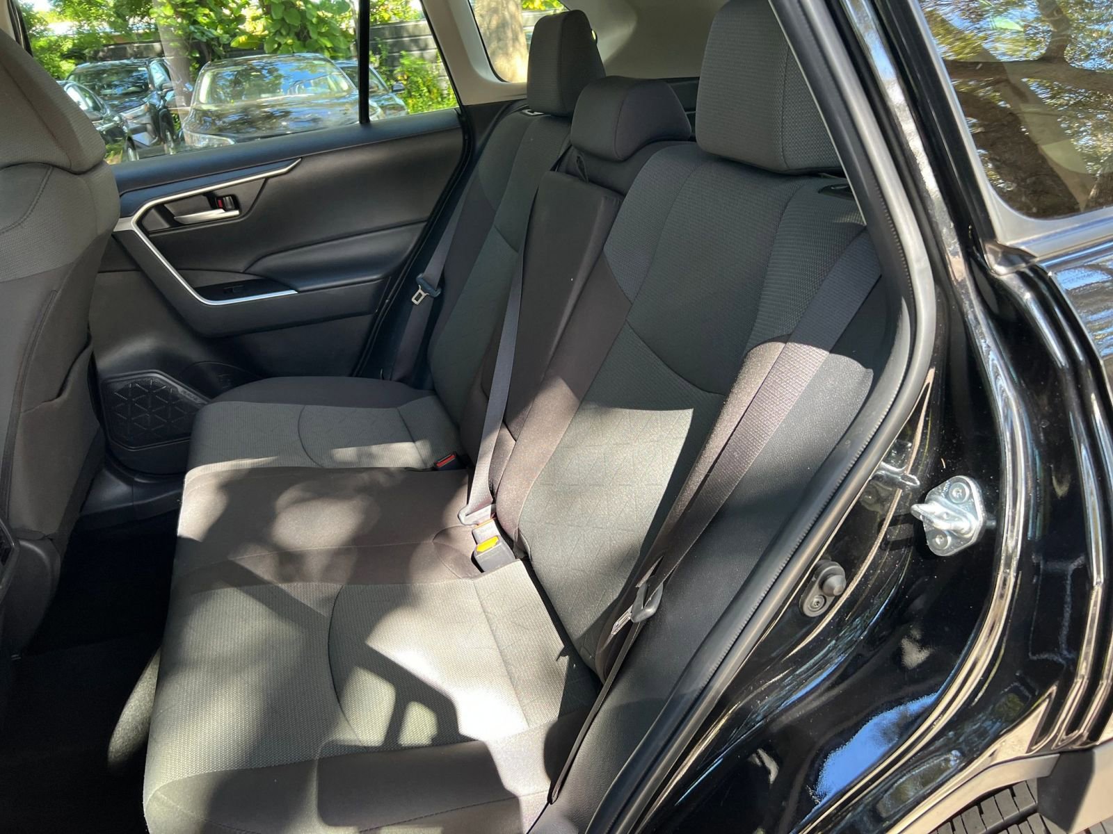 Thumbnail: 2025 Toyota RAV4 - 32