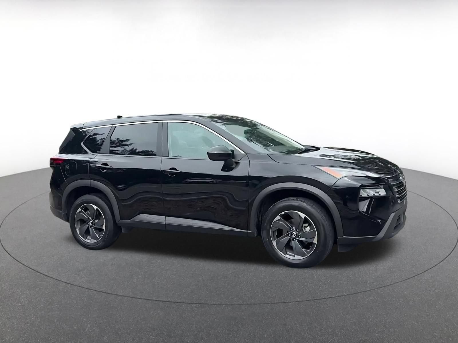 Thumbnail: 2025 Nissan Rogue - 2