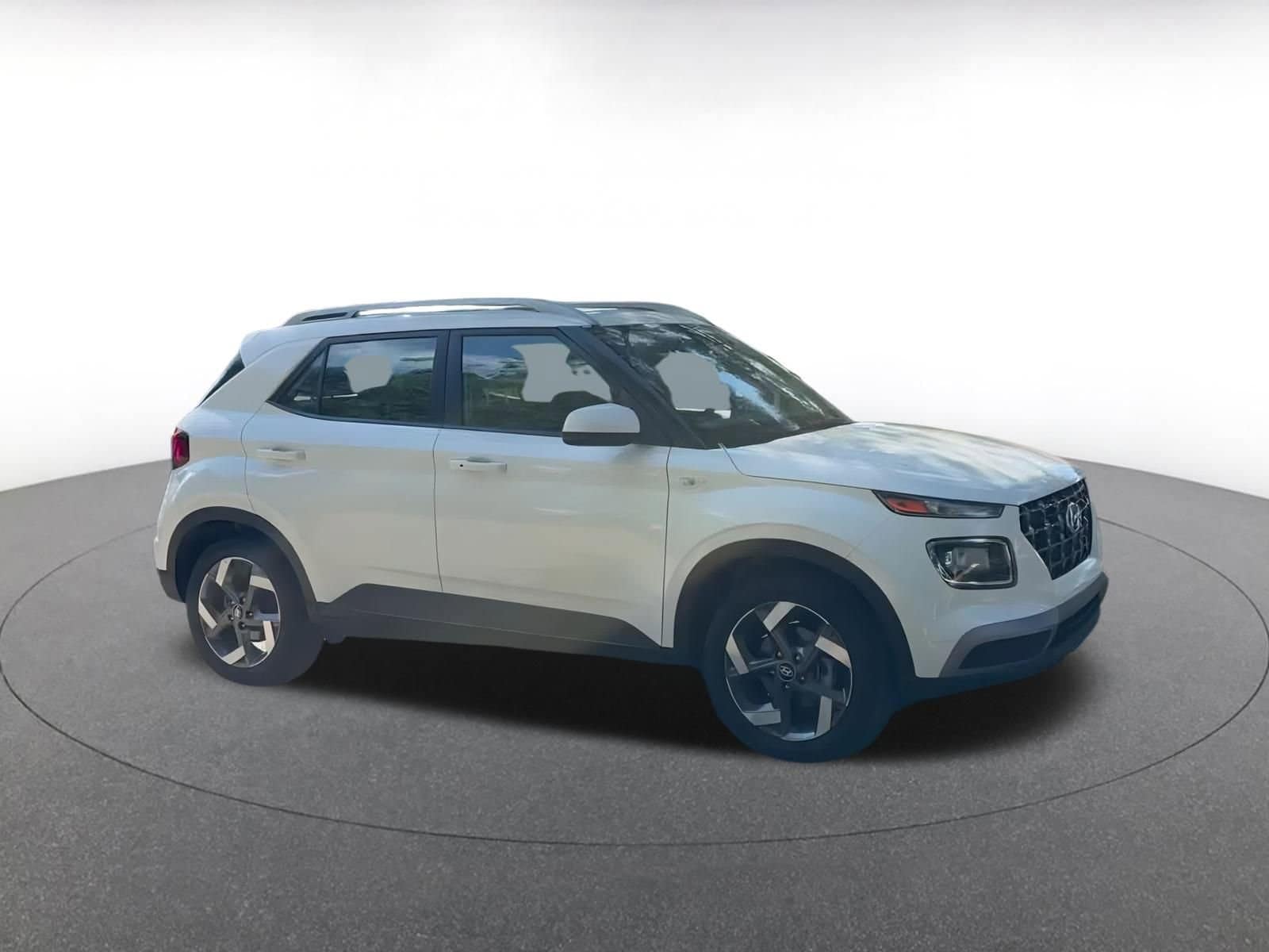 Thumbnail: 2025 Hyundai Venue - 2