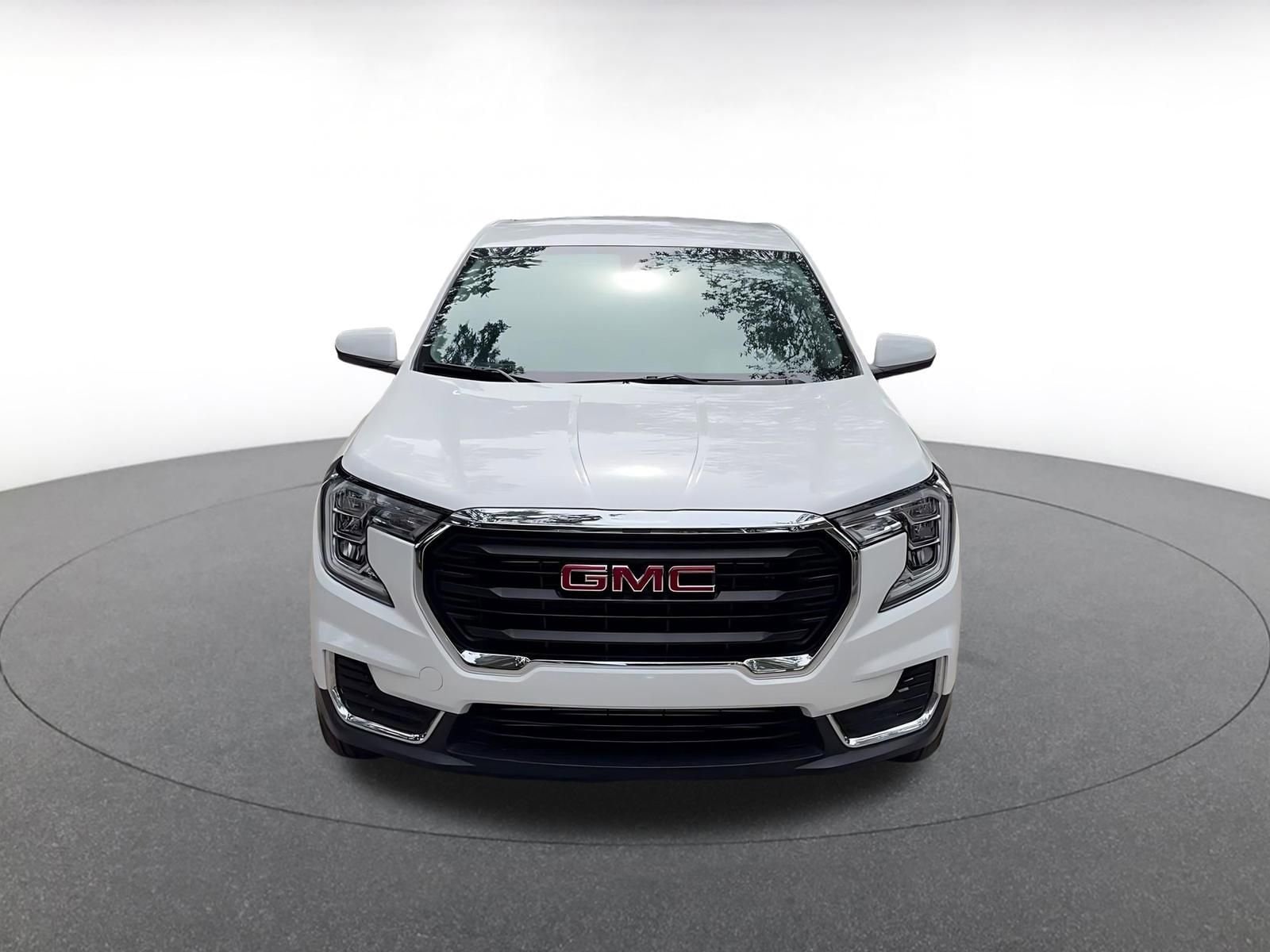 Thumbnail: 2024 GMC Terrain - 4