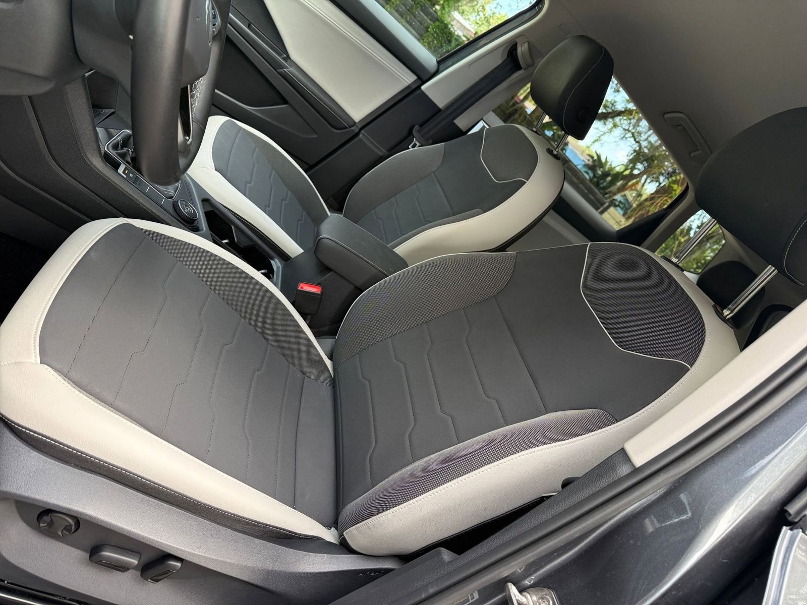 Thumbnail: 2025 Volkswagen Taos - 21