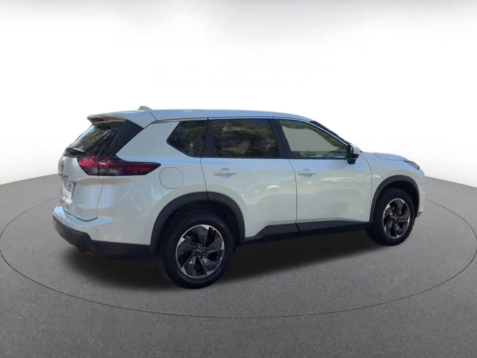 Thumbnail: 2025 Nissan Rogue - 15