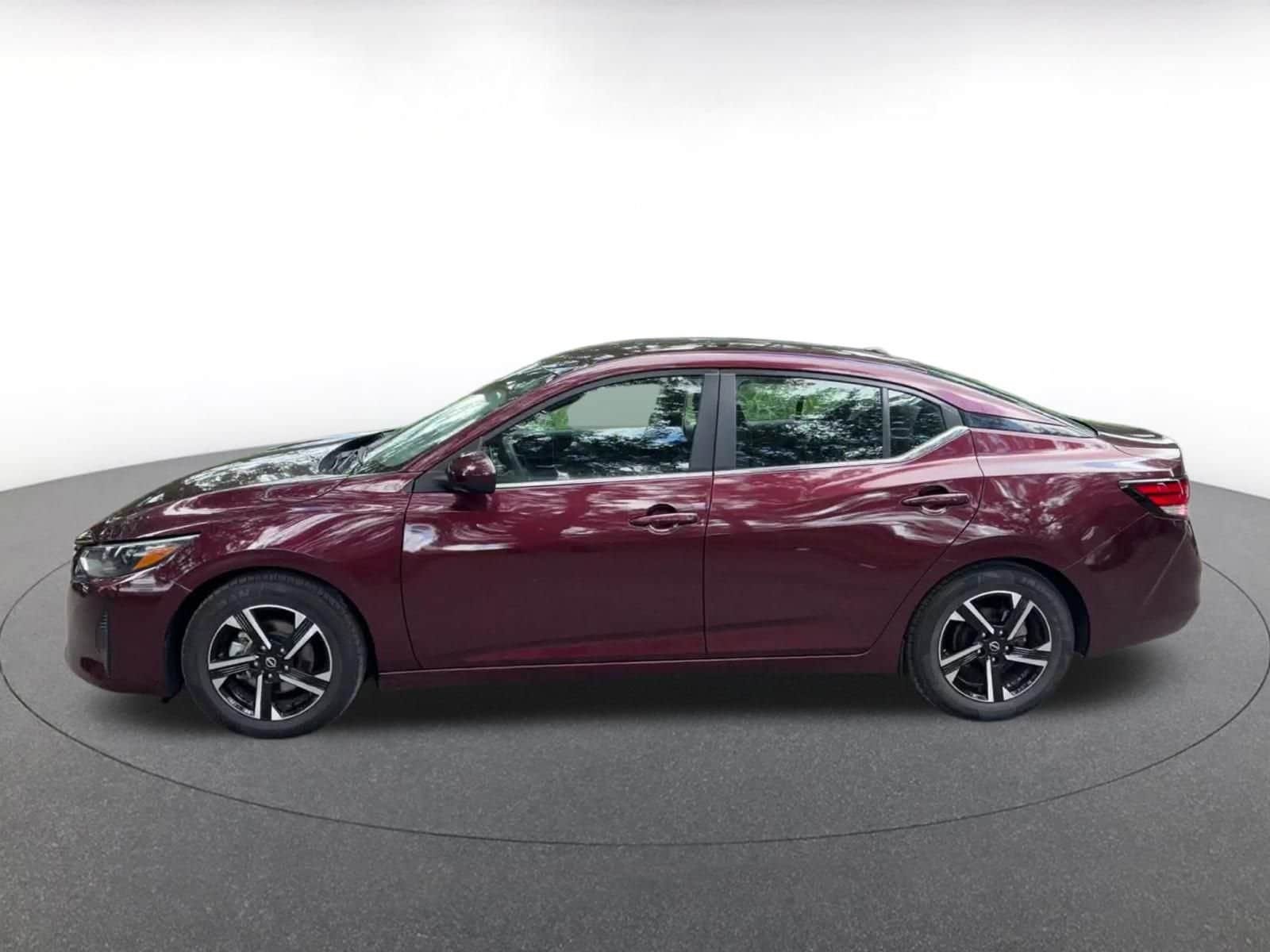 Thumbnail: 2025 Nissan Sentra - 8