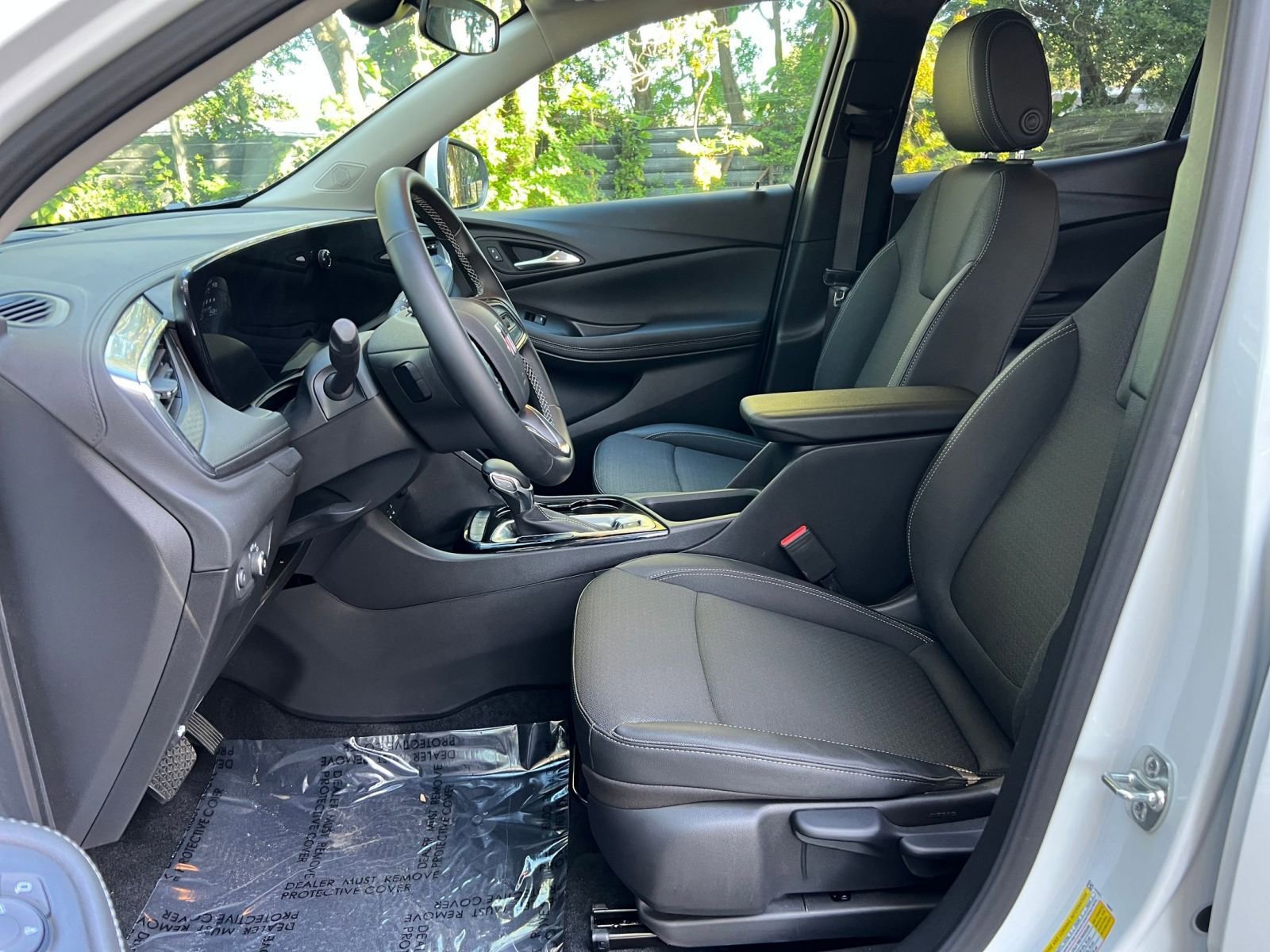 Thumbnail: 2025 Buick Encore GX - 21