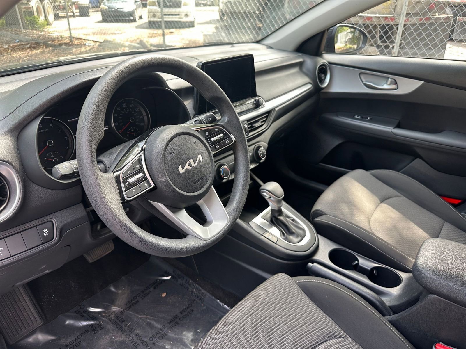Thumbnail: 2024 Kia Forte - 28