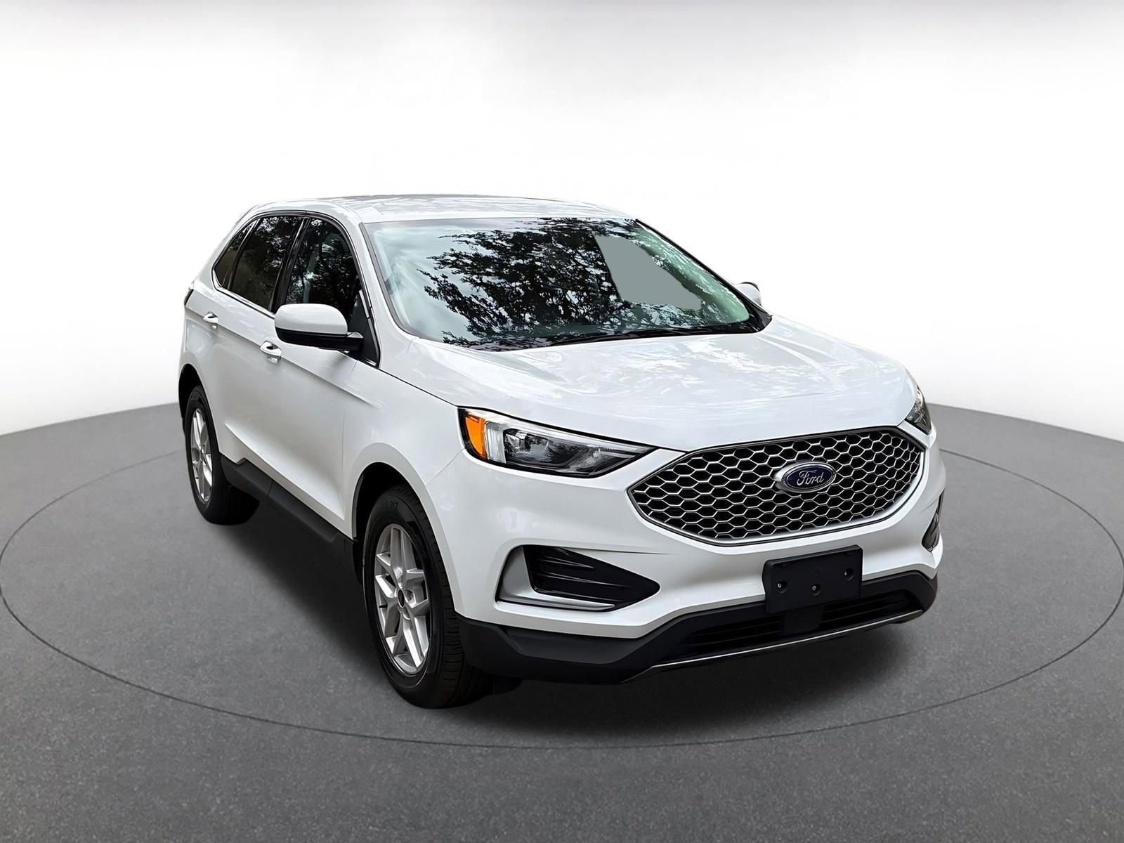 Thumbnail: 2024 Ford Edge - 1