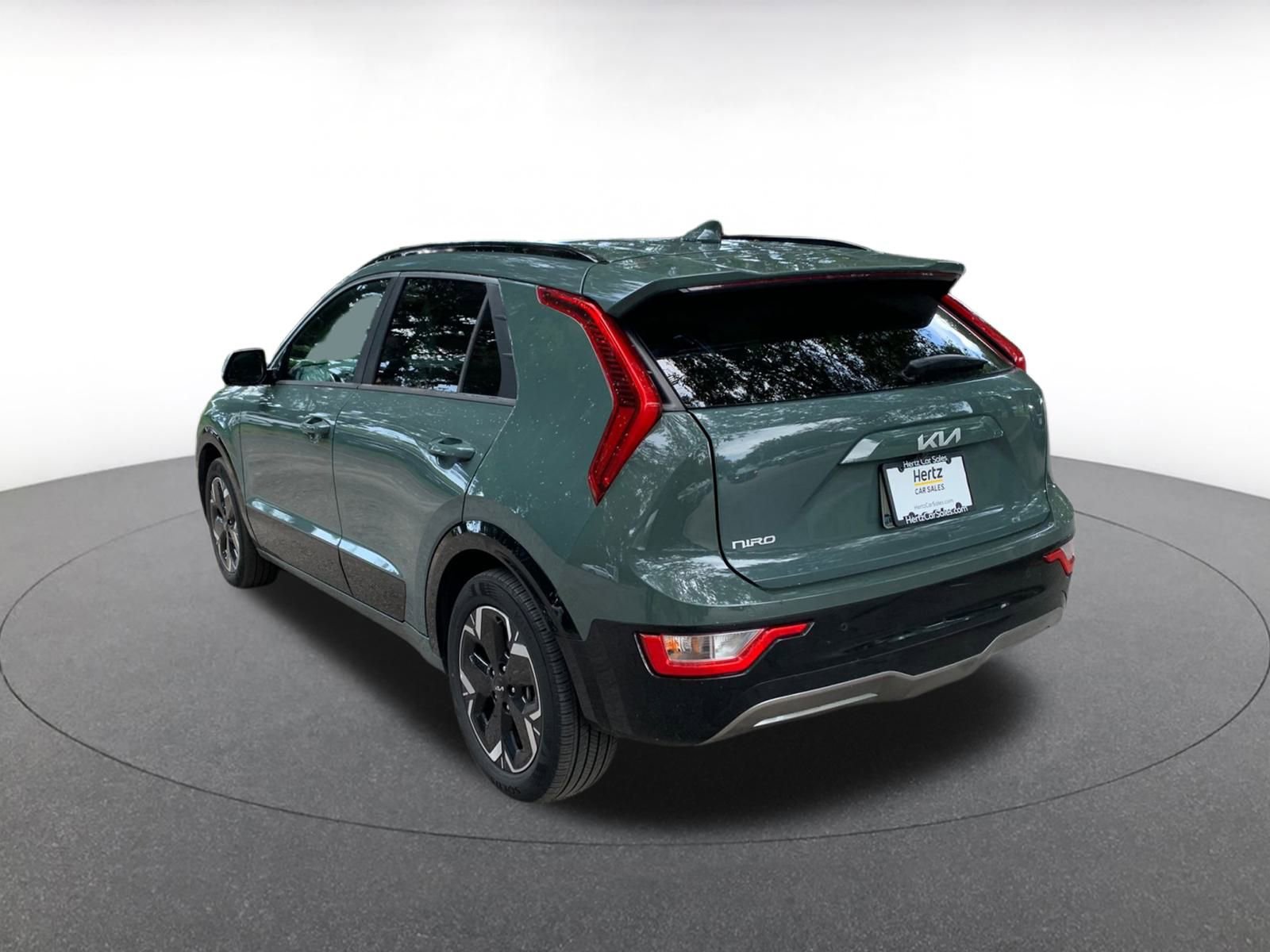 Thumbnail: 2023 Kia Niro - 5