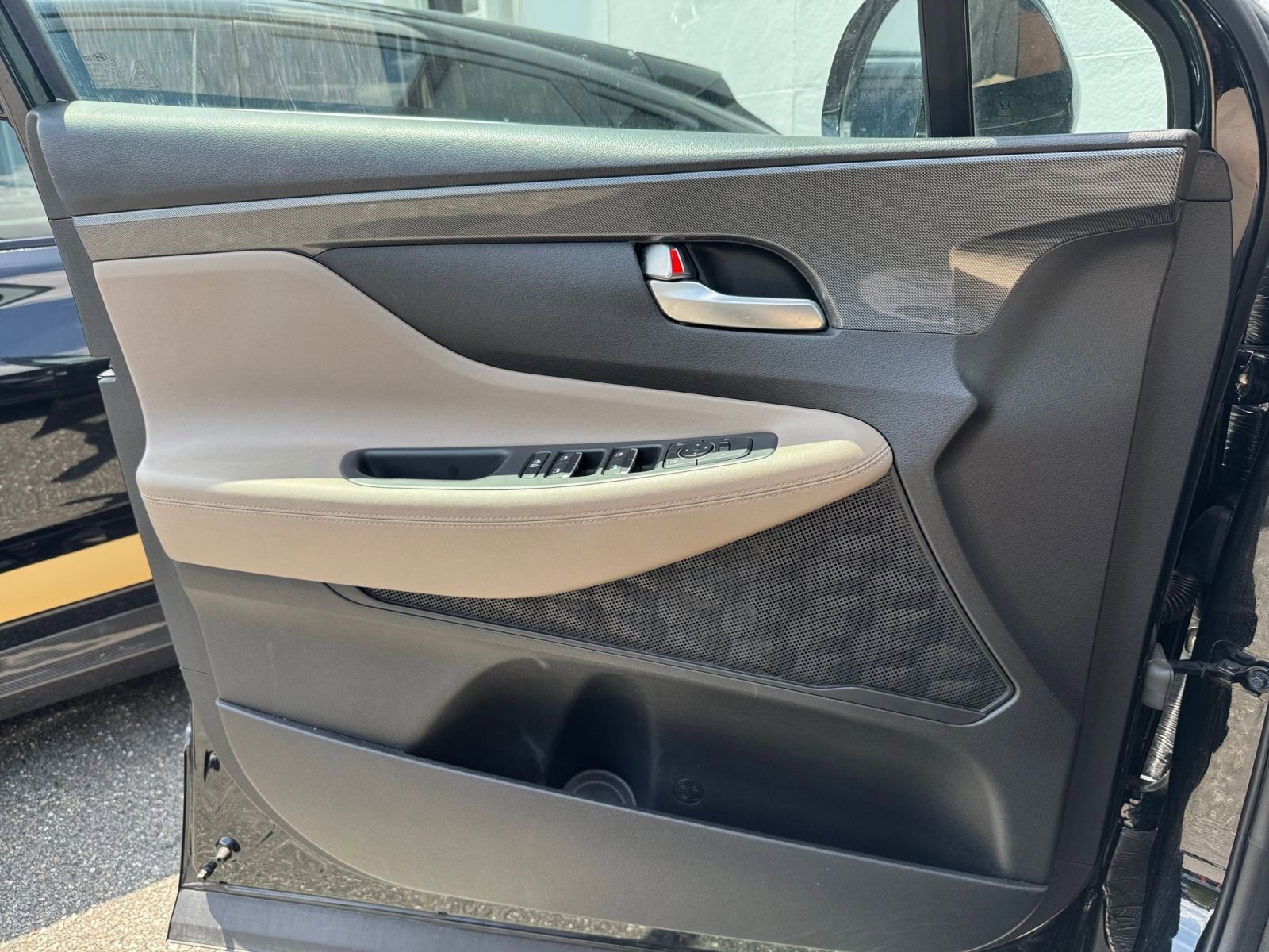 Thumbnail: 2023 Hyundai Santa Fe - 20