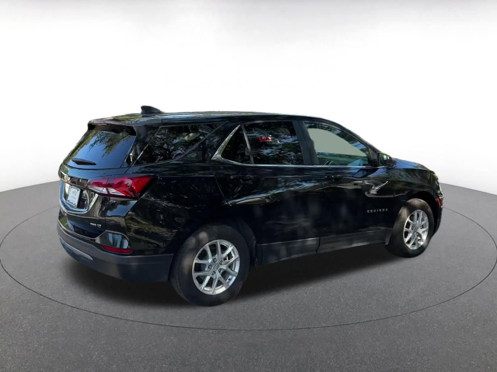 Thumbnail: 2023 Chevrolet Equinox - 15