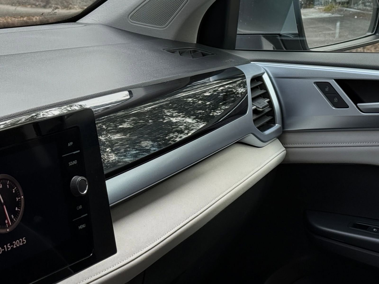 Thumbnail: 2025 Volkswagen Taos - 29