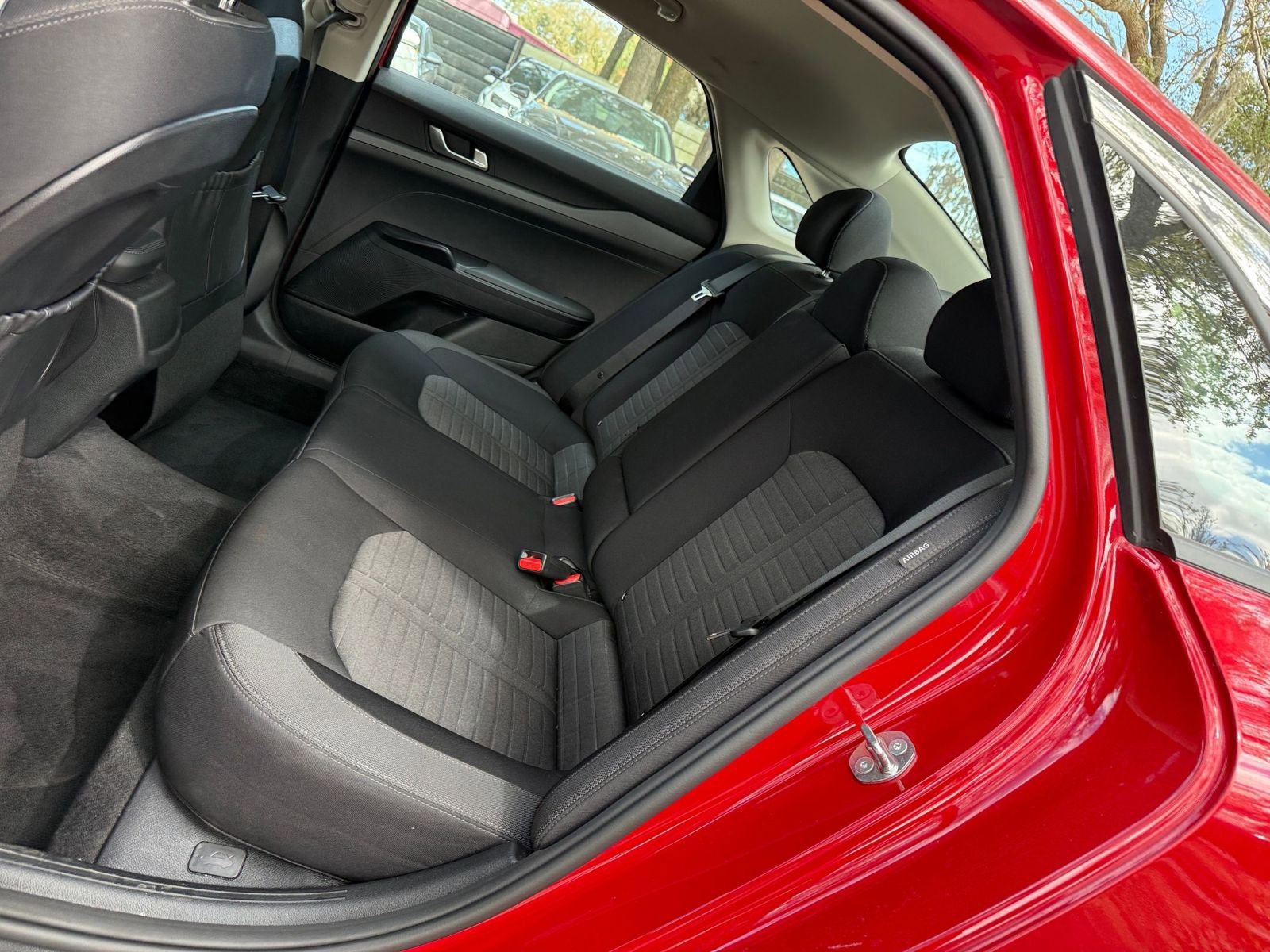 Thumbnail: 2025 Kia K5 - 33