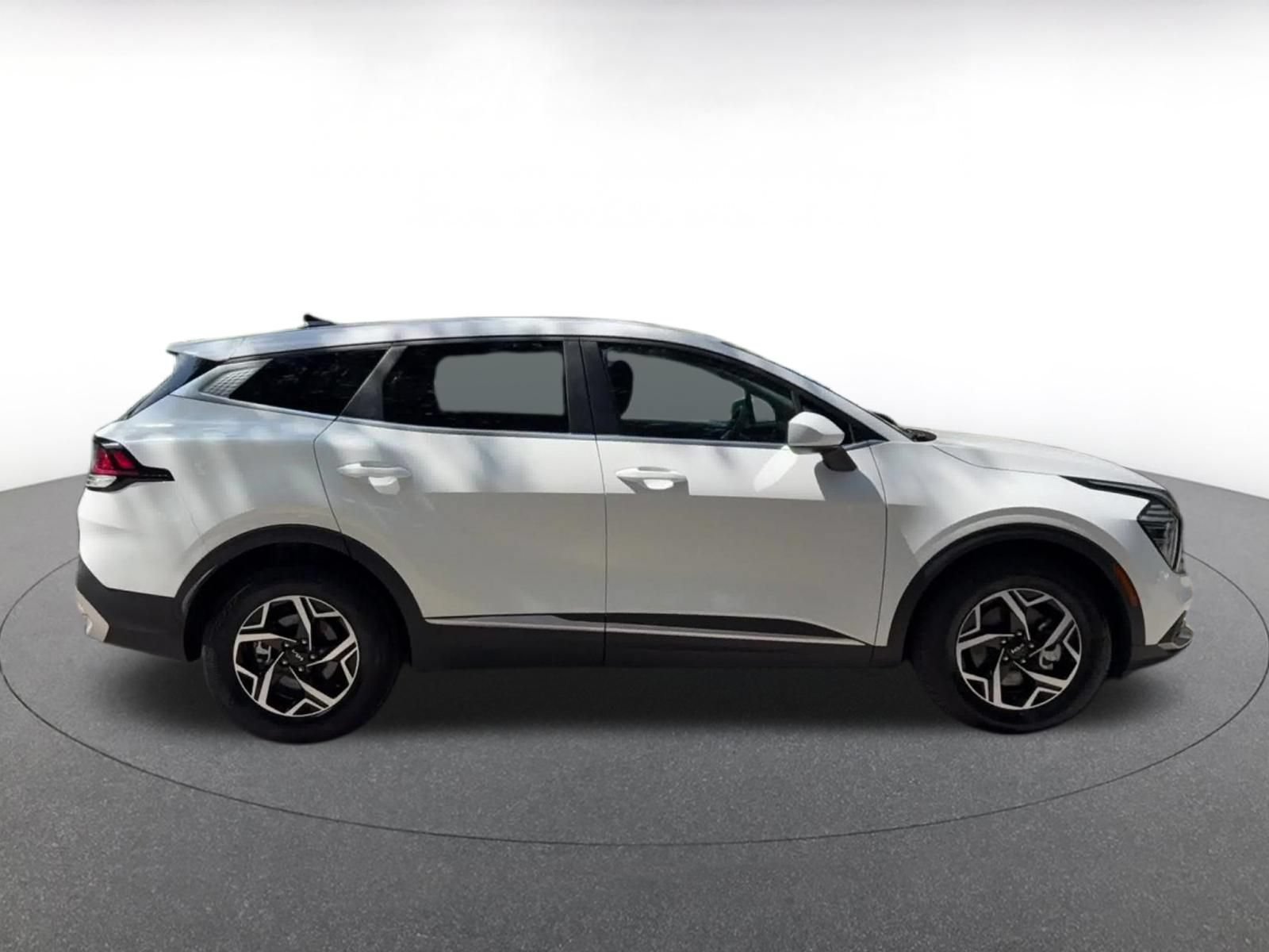 Thumbnail: 2025 Kia Sportage - 17