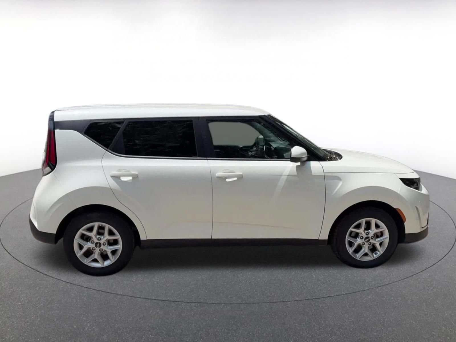Thumbnail: 2025 Kia Soul - 16