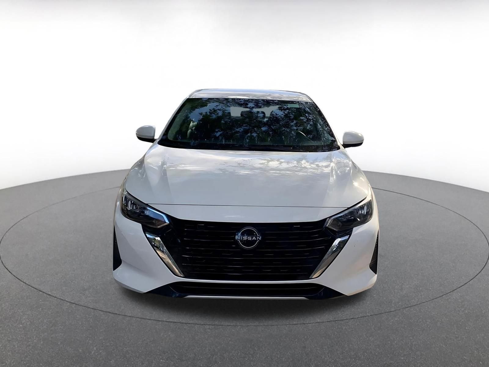 Thumbnail: 2025 Nissan Sentra - 2