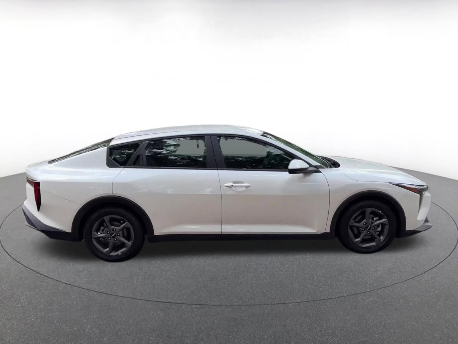 Thumbnail: 2025 Kia K4 - 16