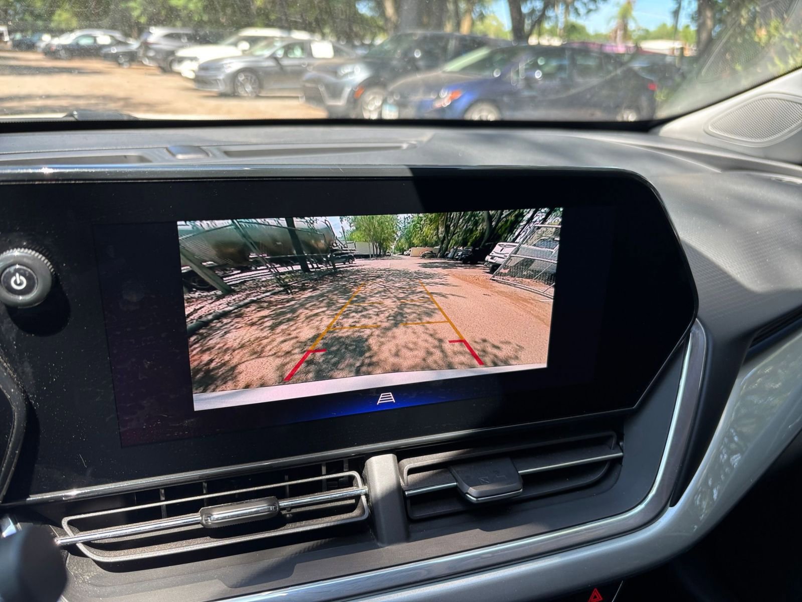 Thumbnail: 2025 Chevrolet Trax - 23