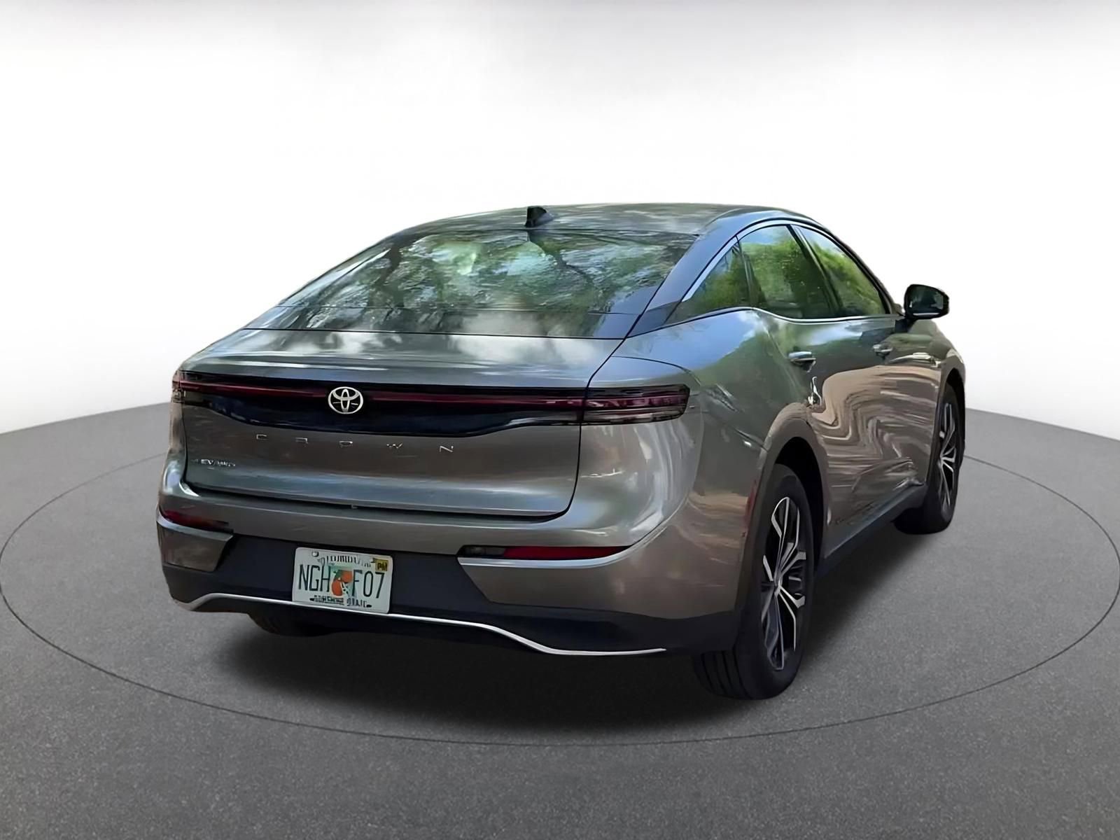 Thumbnail: 2025 Toyota Crown - 15