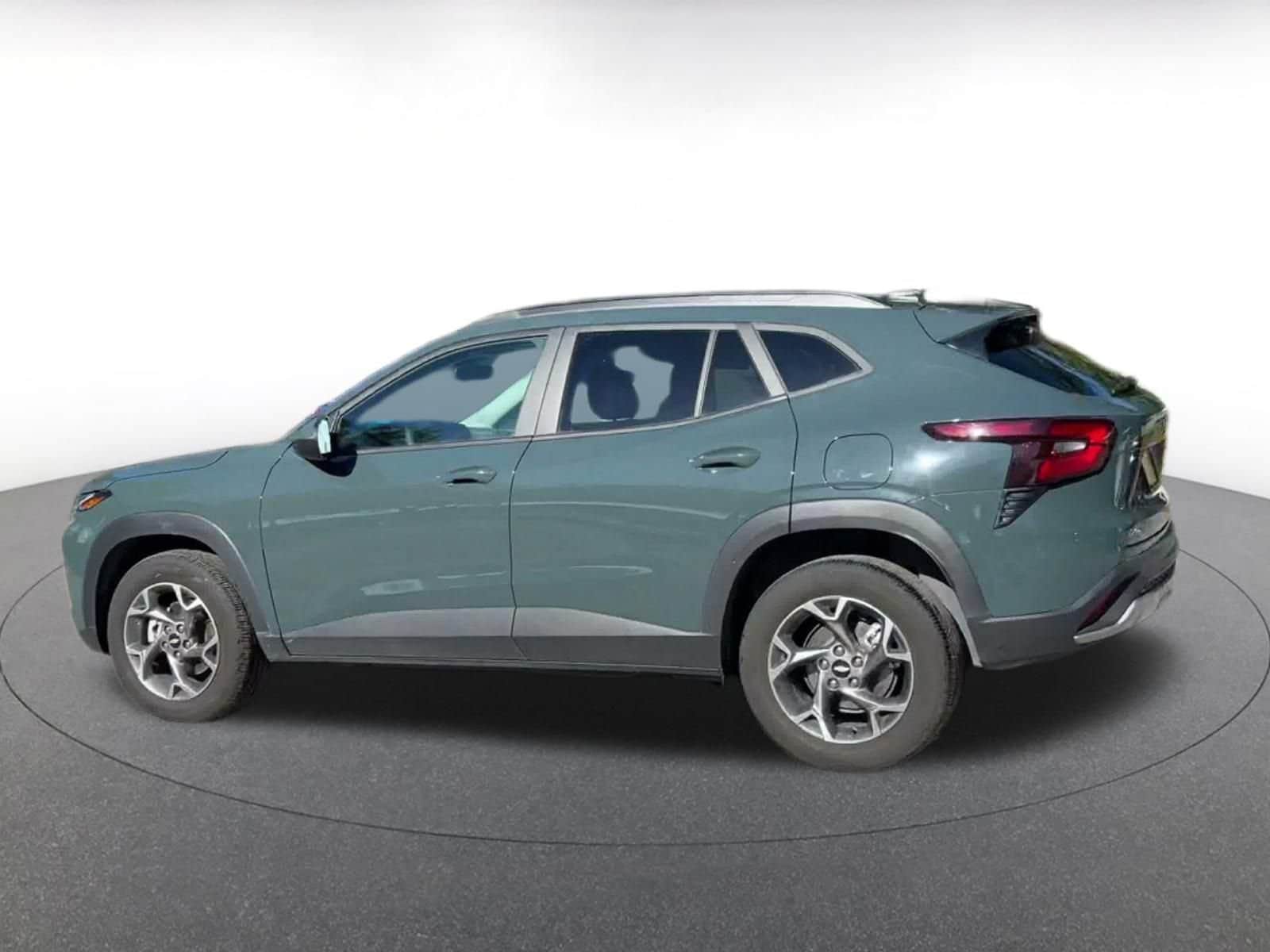 Thumbnail: 2025 Chevrolet Trax - 9