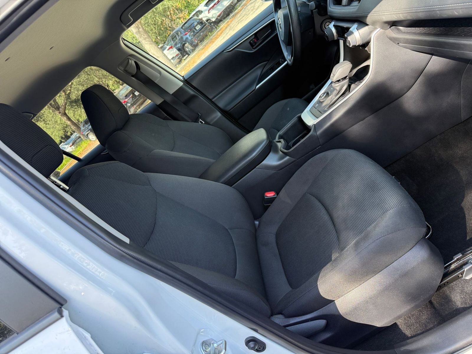 Thumbnail: 2025 Toyota RAV4 - 30