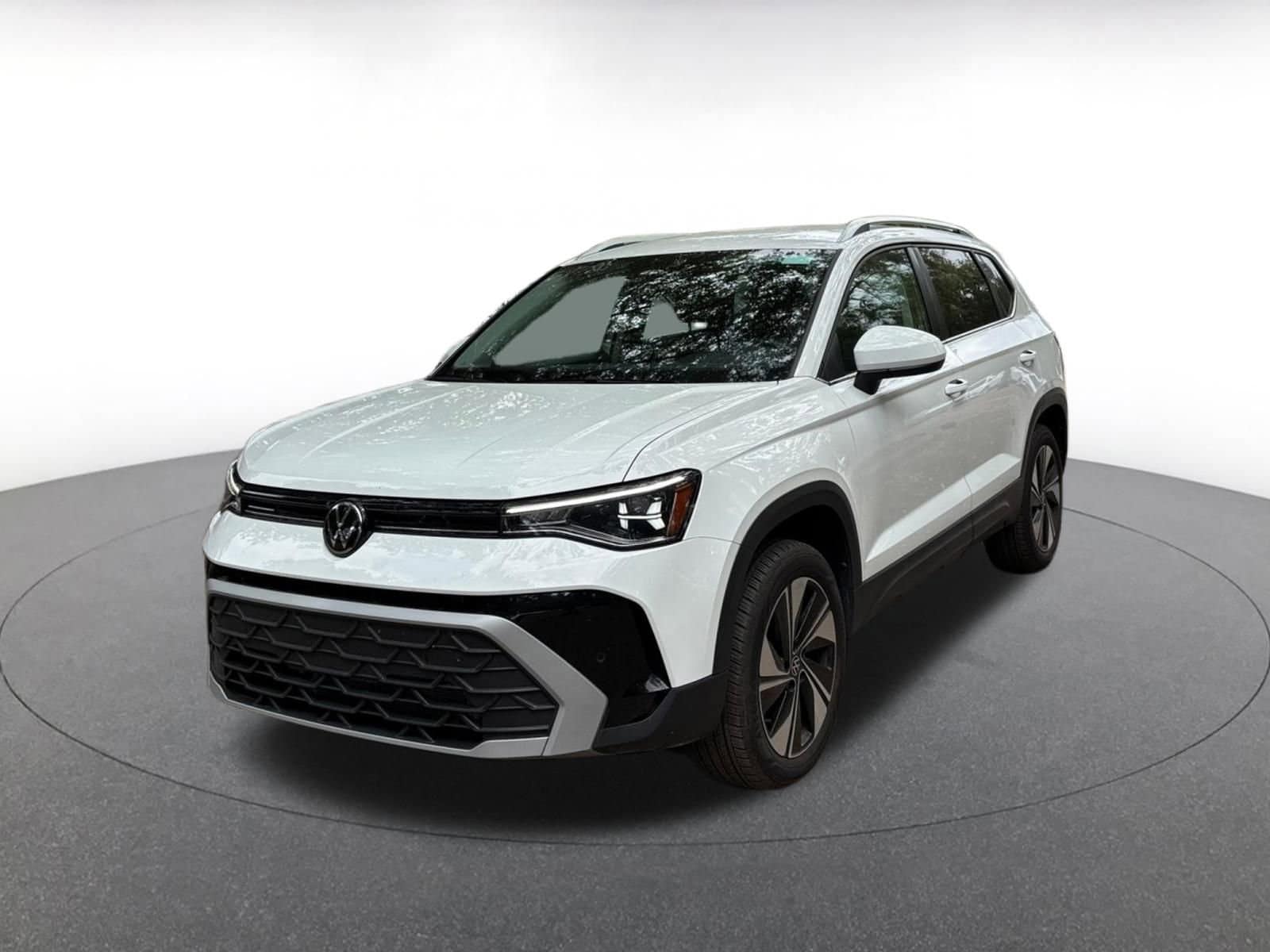 Thumbnail: 2025 Volkswagen Taos - 3