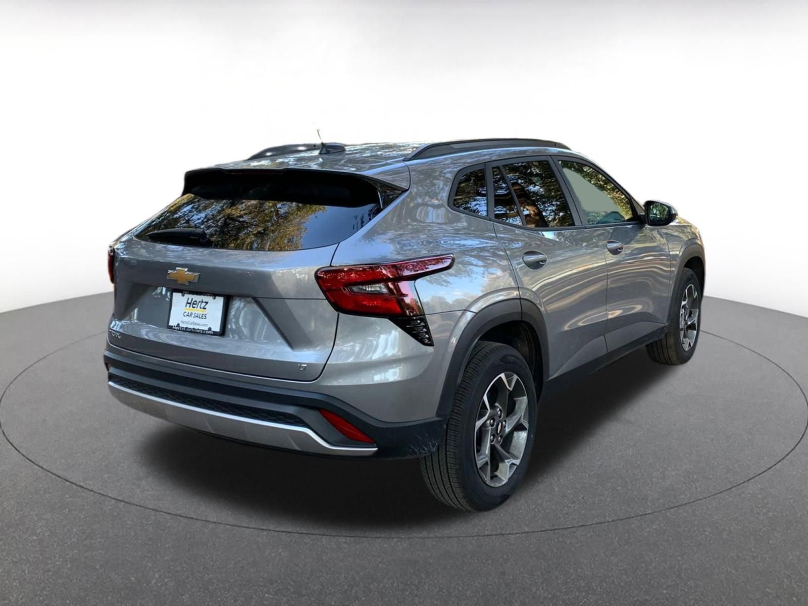 Thumbnail: 2025 Chevrolet Trax - 7