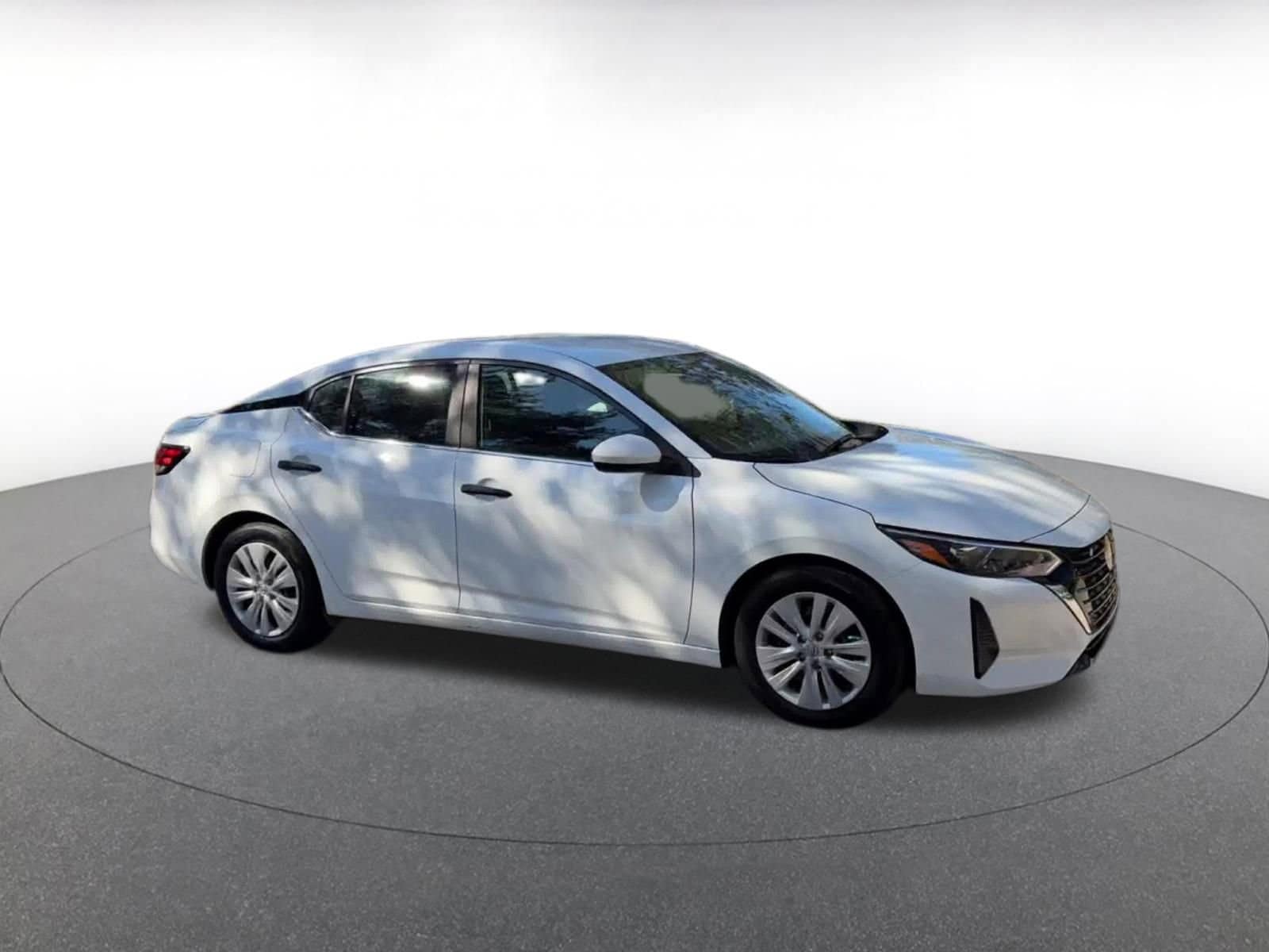 Thumbnail: 2025 Nissan Sentra - 2