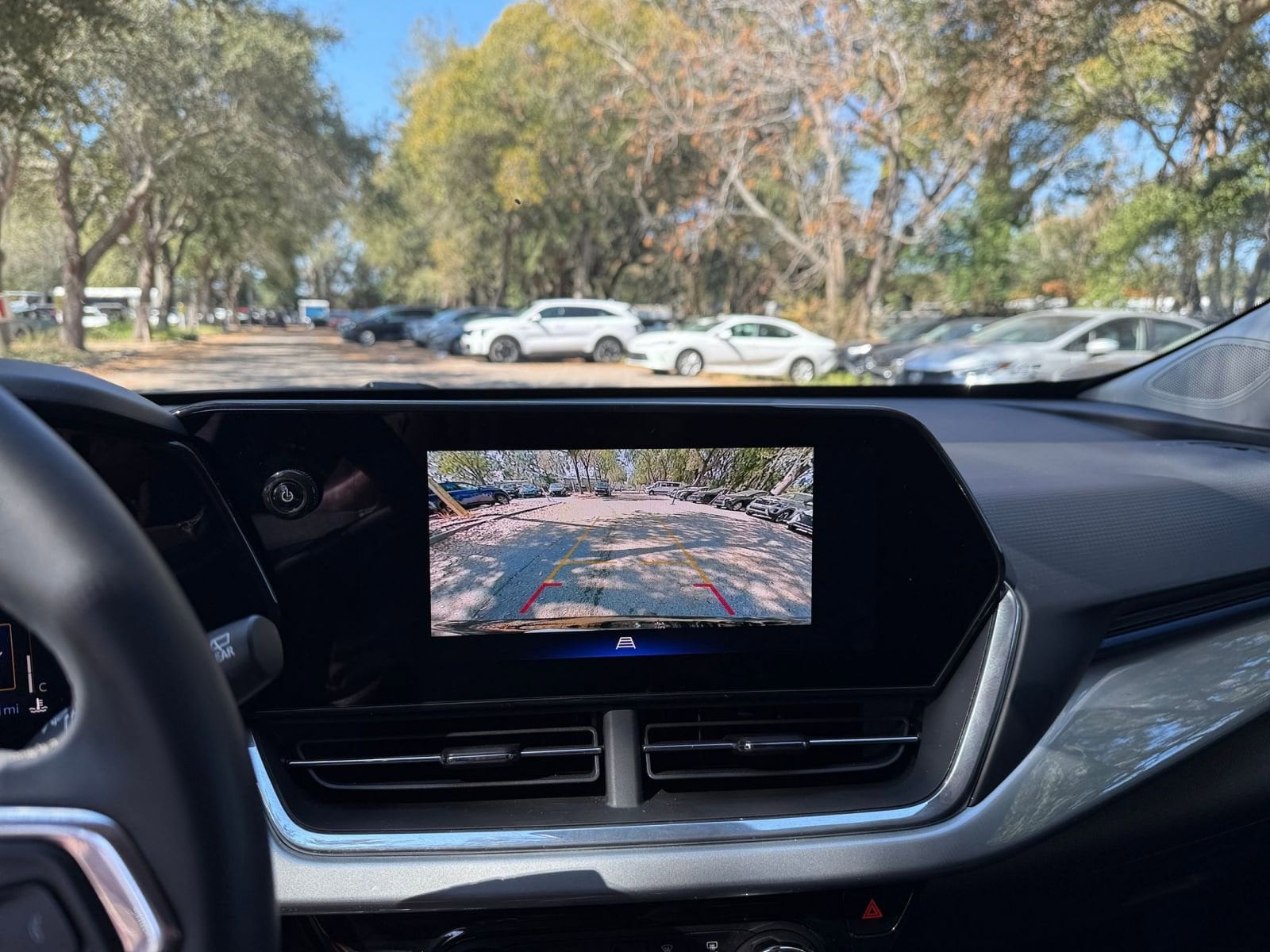 Thumbnail: 2025 Chevrolet Trax - 25