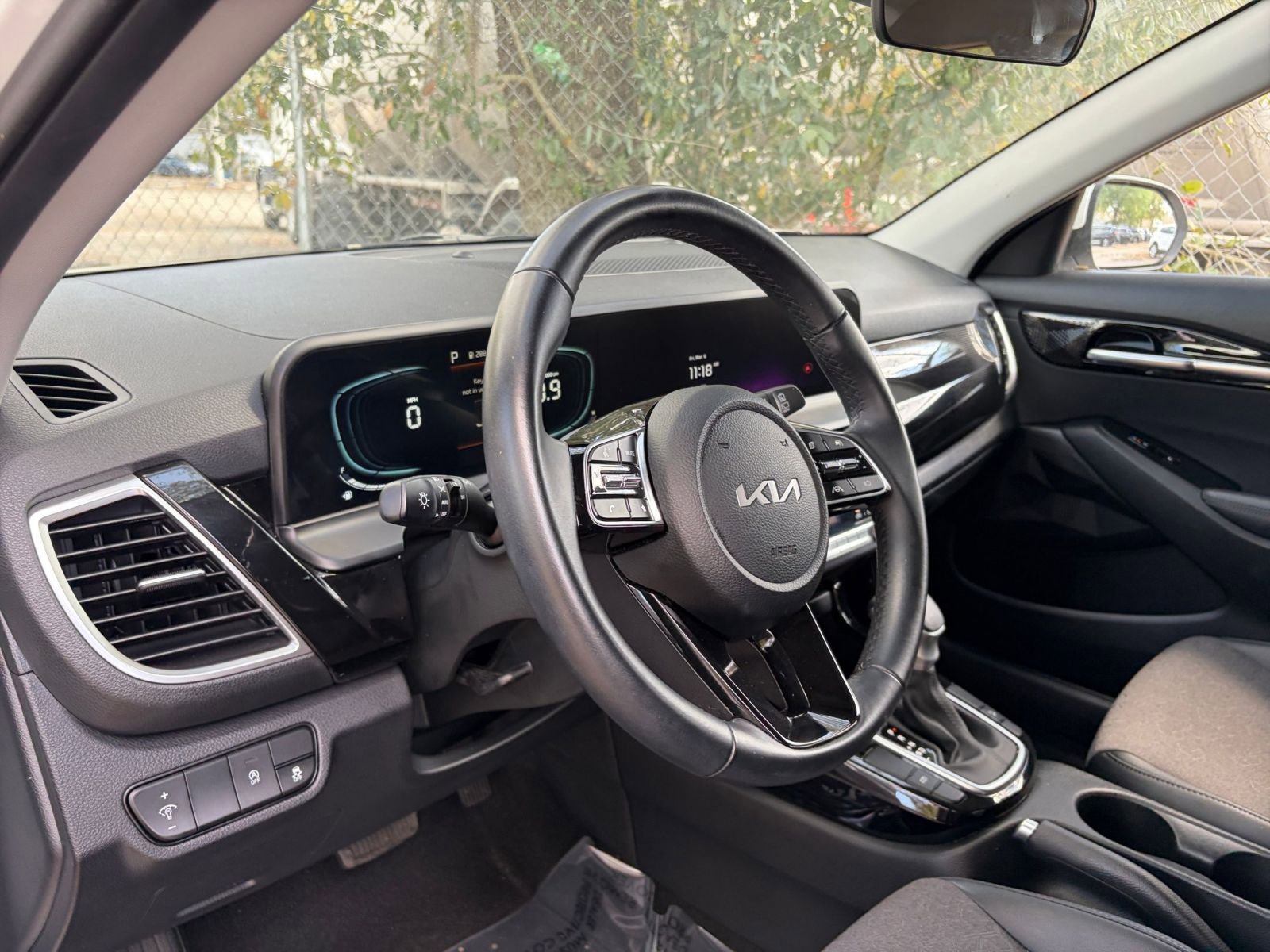 Thumbnail: 2025 Kia Seltos - 31