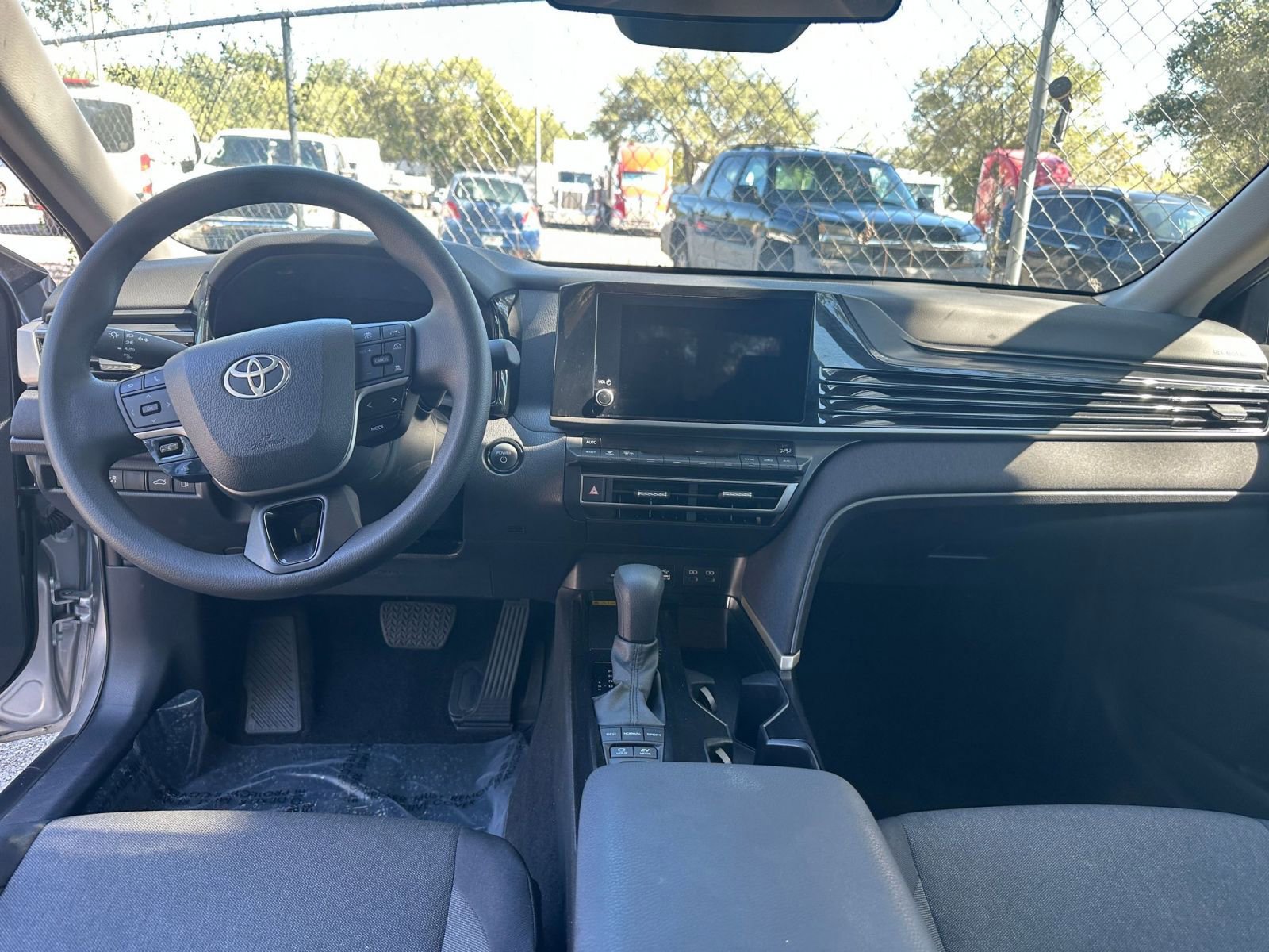 Thumbnail: 2025 Toyota Camry - 27