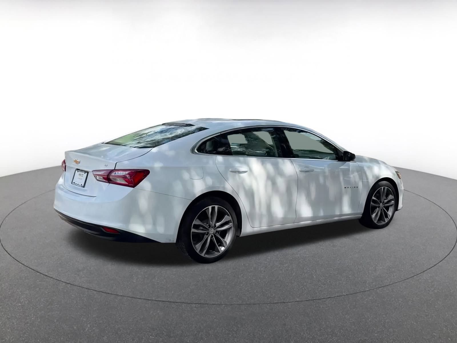 Thumbnail: 2024 Chevrolet Malibu - 15