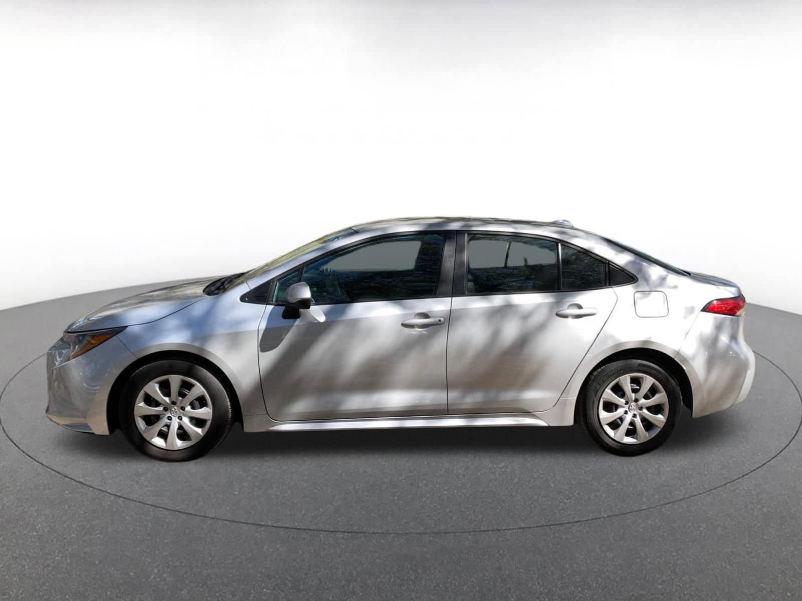 Thumbnail: 2025 Toyota Corolla - 4